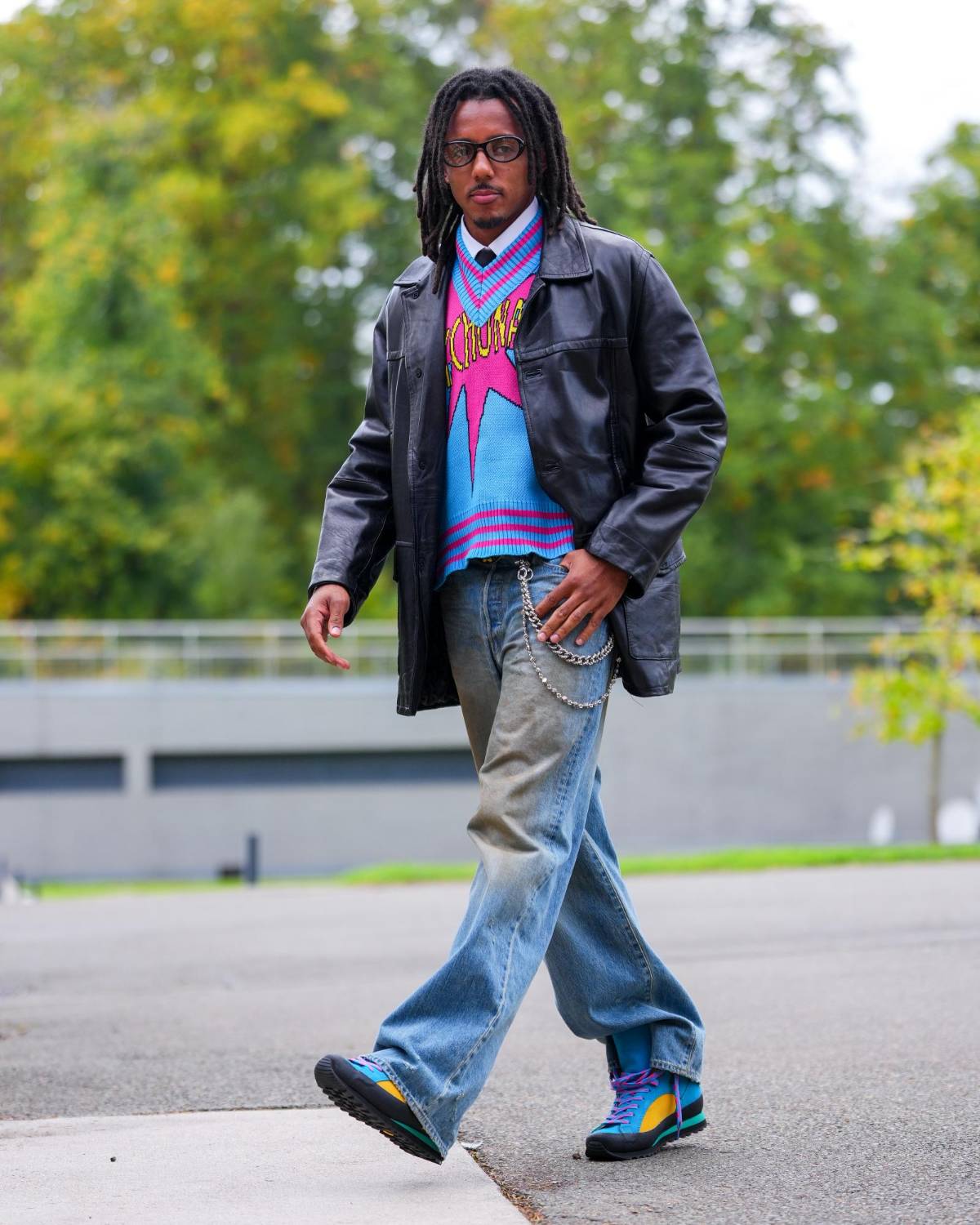 Camavinga superó a Koundé y agita las redes: así llegaron los jugadores de Francia y el look de Mbappé