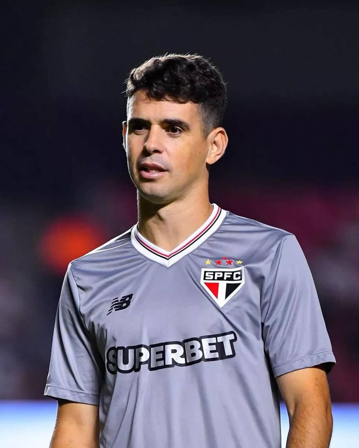 Oscar dos Santos recibe una de las peores noticias de su vida y esta fue la respuesta que dio a sus 34 años: Podría...