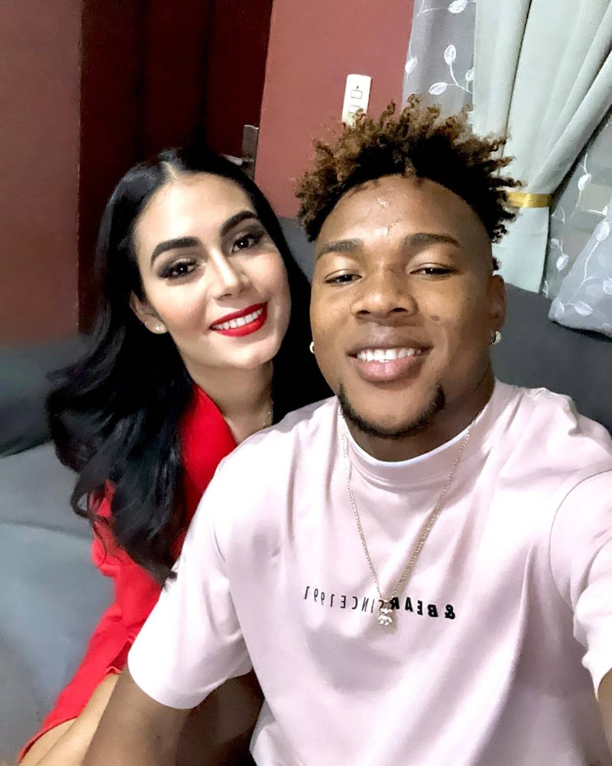 La sexy presentadora de deportes que hará papá a futbolista de Motagua ¿Quién dio el primer paso para conocerse?