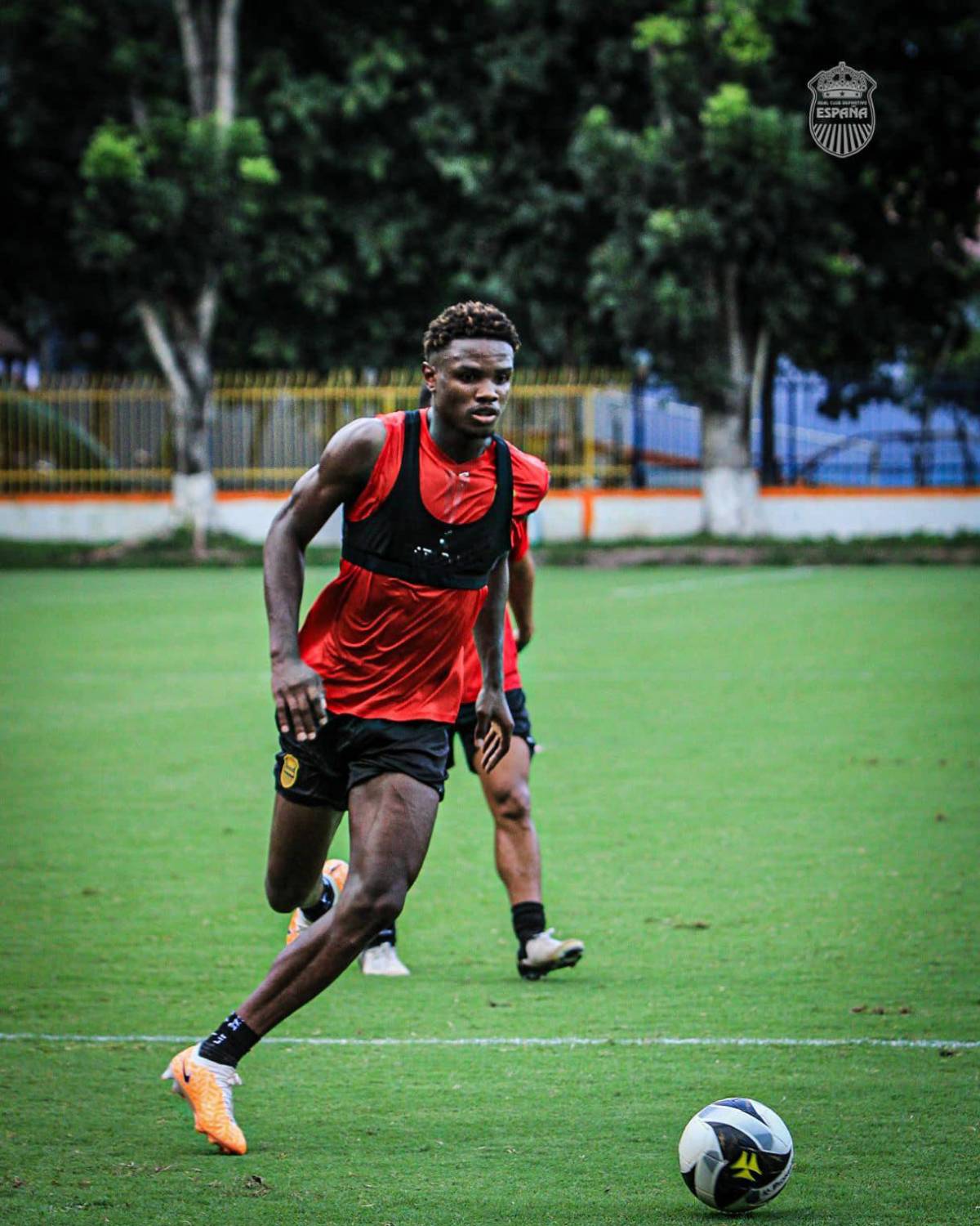 Exfutbolistas de Olimpia pasan exámenes médicos con el Real España; así inicia el proyecto de Jeaustin Campos