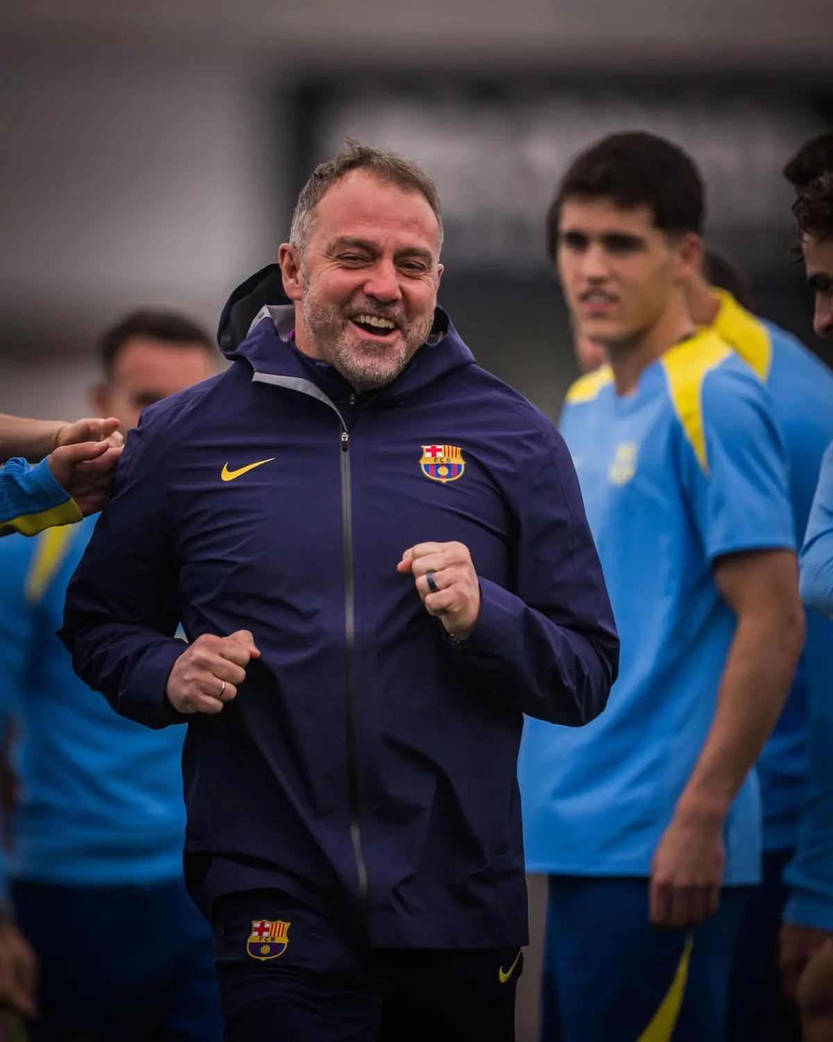 Barcelona lo vende por 25 millones: la primera baja que sufre Hansi Flick para la temporada 2026-27