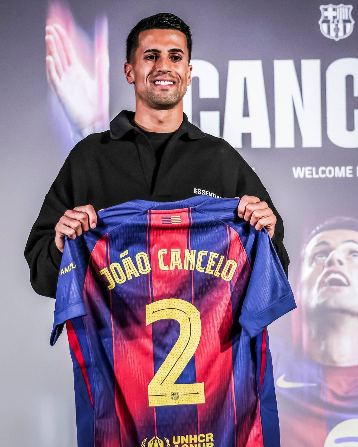 Flick no pidió su fichaje para el Barcelona, no juega nunca y le daría la peor noticia a esta selección para el Mundial 2026