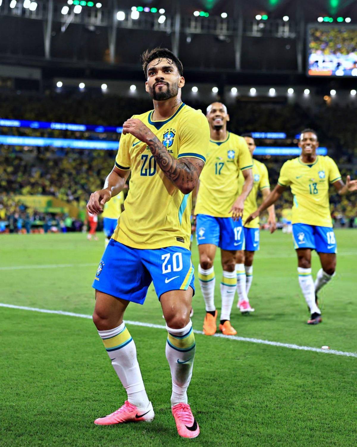 Neymar vuelve locos a los panameños tras la paliza de Brasil y un invitado de lujo
