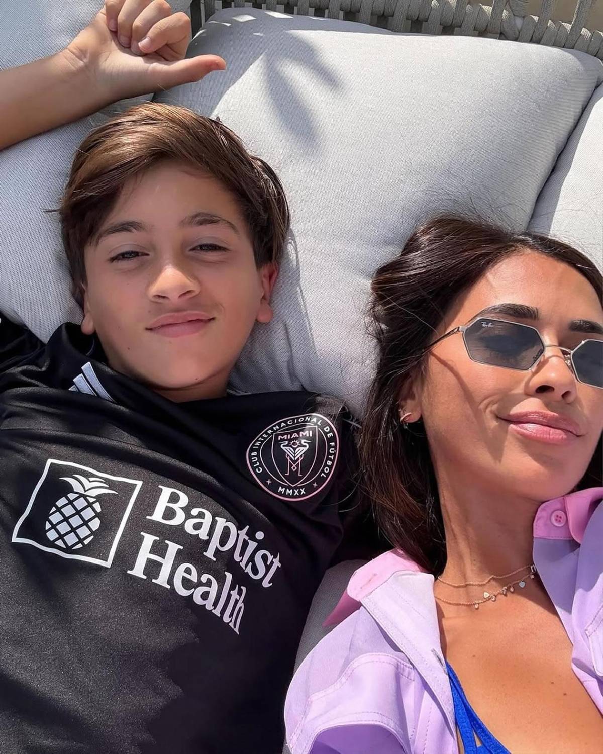 Antonela Roccuzzo enciende las redes con sexy bikini mientras disfruta de sus vacaciones con Messi en Miami