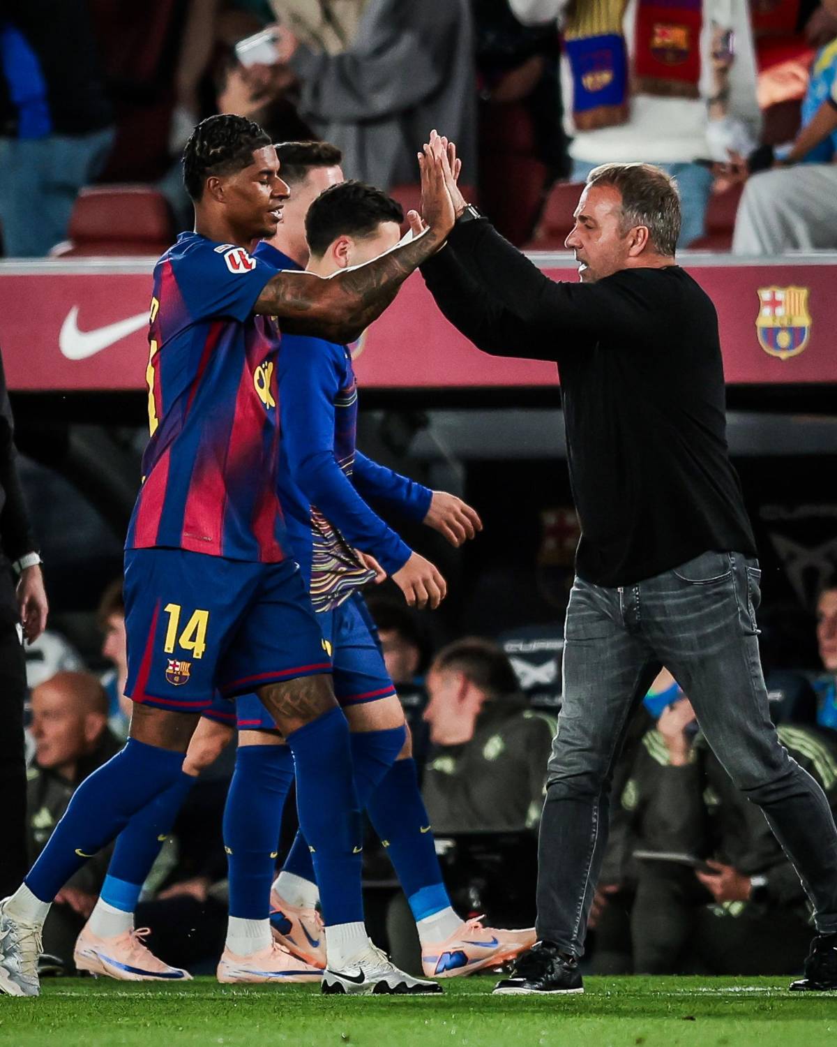 Agarrón en el Clásico, el penal que pidió Real Madrid y Vinicius responde con las 15 Champions