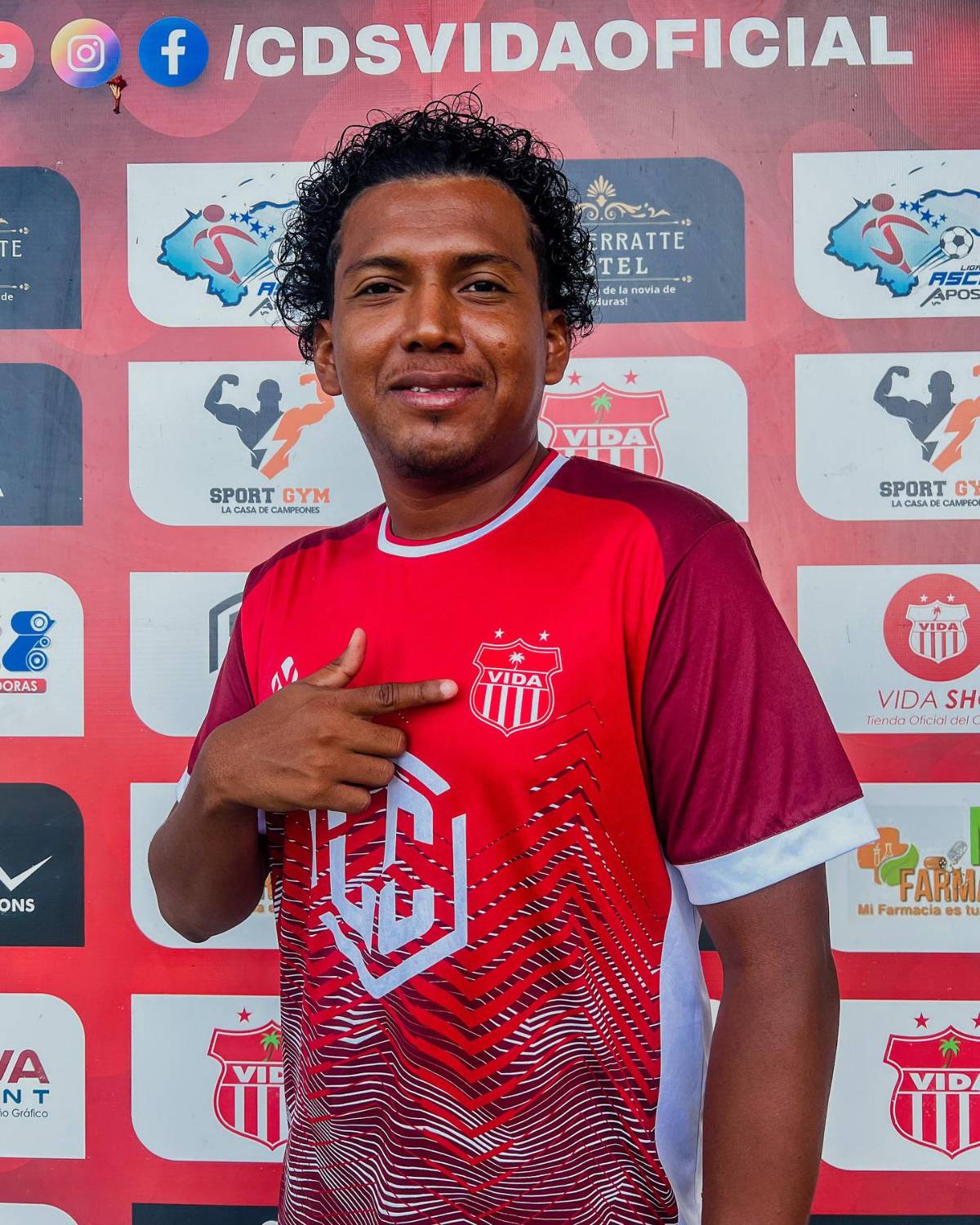 FICHAJES: Olimpia pierde a futbolista, Dani Turcios es fichado como DT y Platense se arma