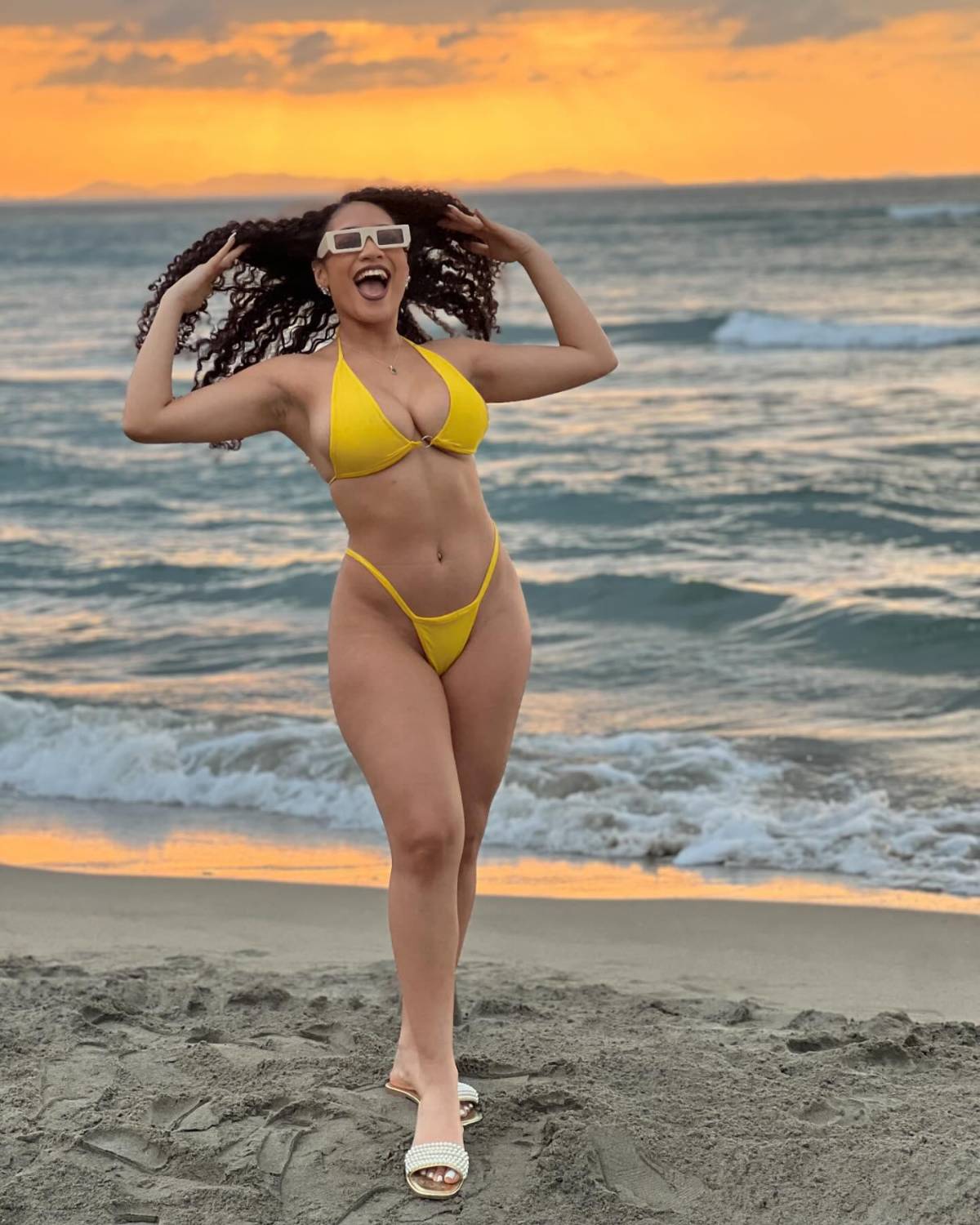 Valeria, la bomba sexy que tiene loco de enamorado a reconocido exjugador del Olimpia y Motagua