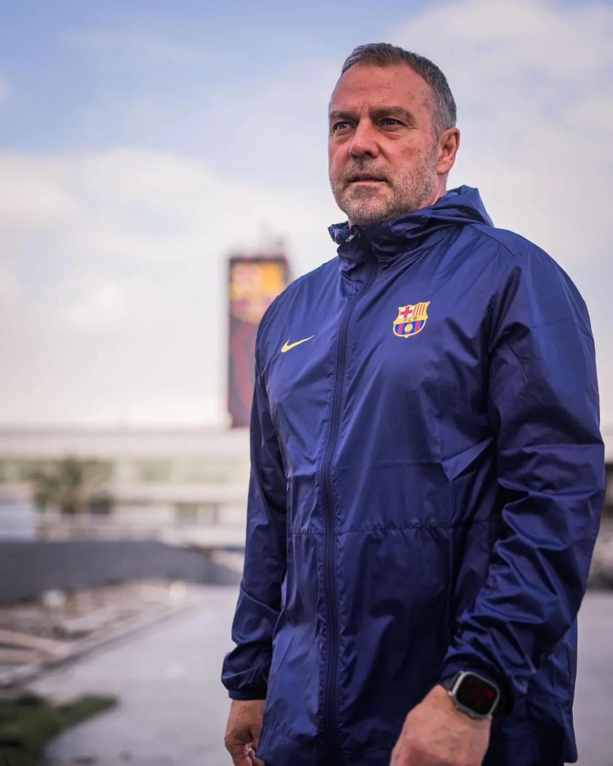 Barcelona lo vende por 25 millones: la primera baja que sufre Hansi Flick para la temporada 2026-27