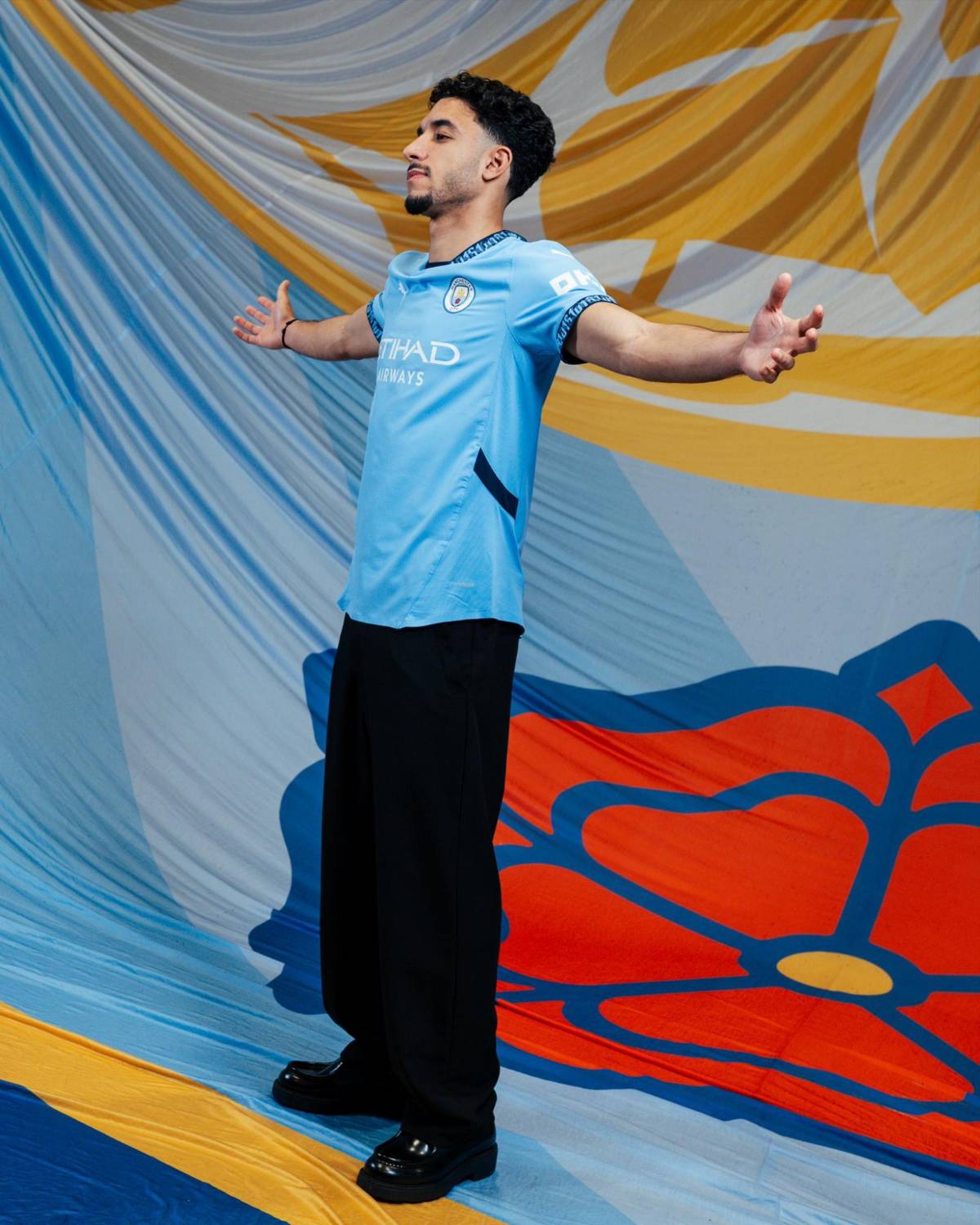 Así es el nuevo delantero del Manchester City: tremendo salario y el cuarto fichaje más caro en la historia del club