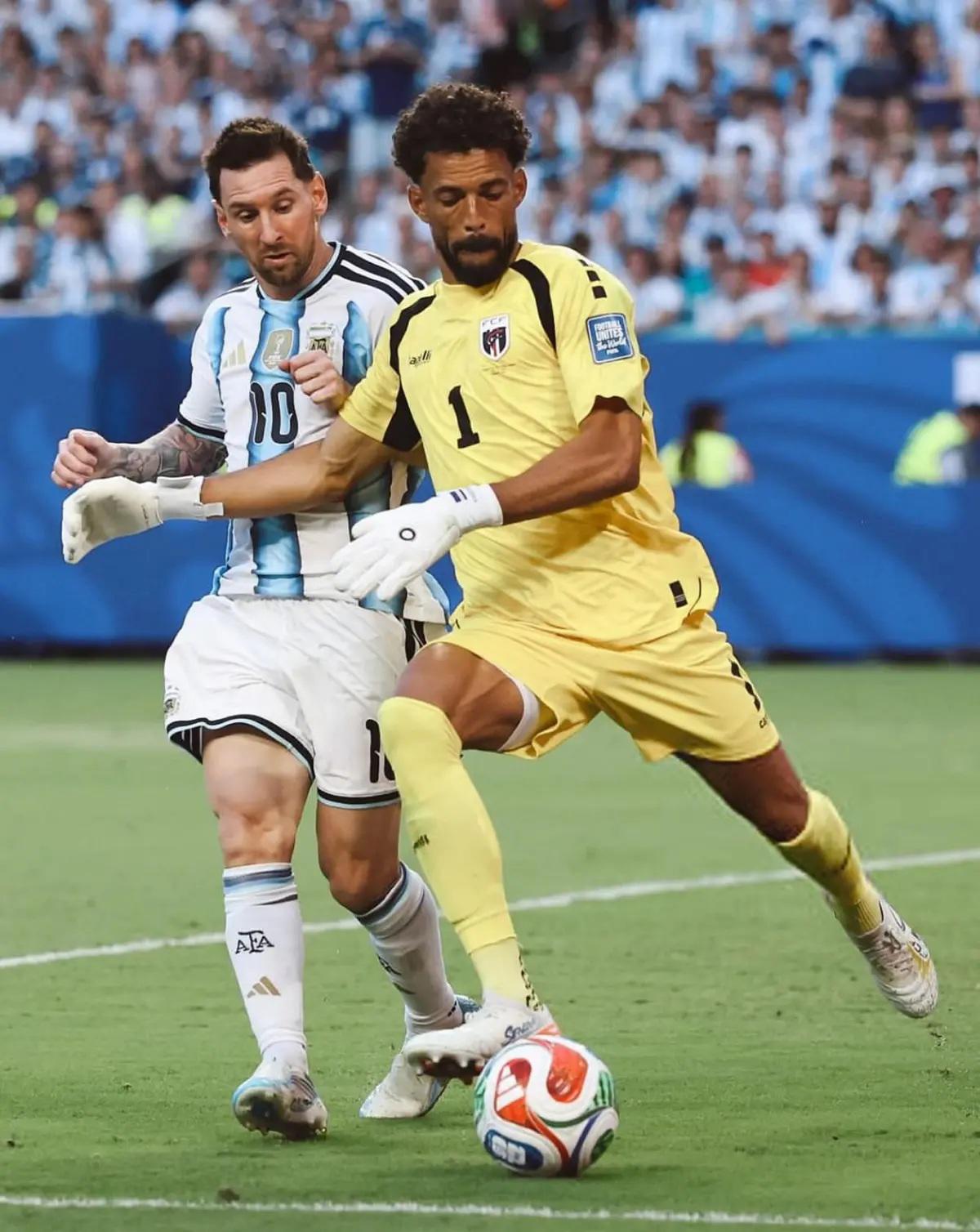 Vozinha superó a Keylor Navas y Courtois: la noticia que más impacta sobre el portero de Cabo Verde ¿Jugará con Messi?