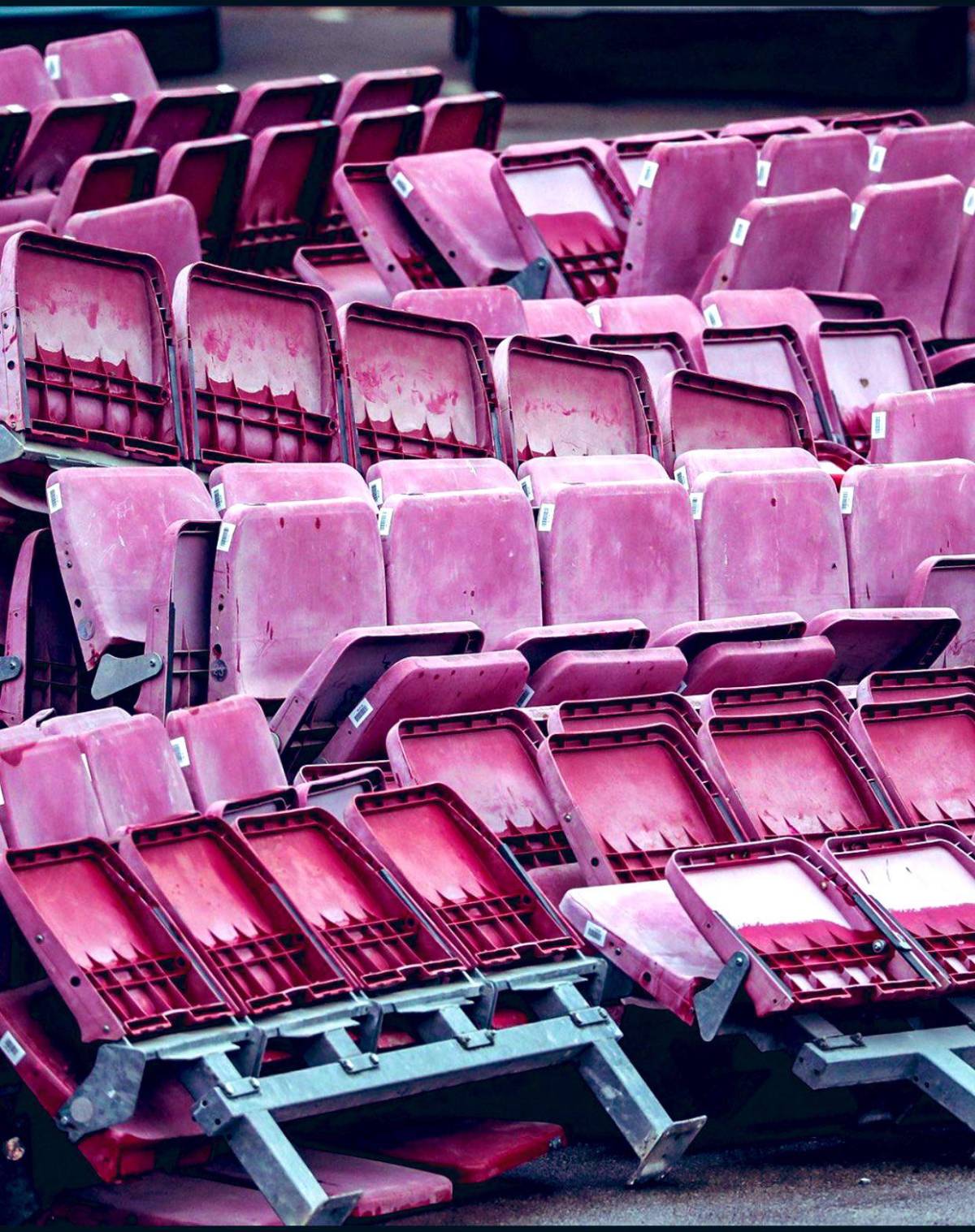 Así son las impactantes imágenes que deja la destrucción del Camp Nou, estadio del FC Barcelona