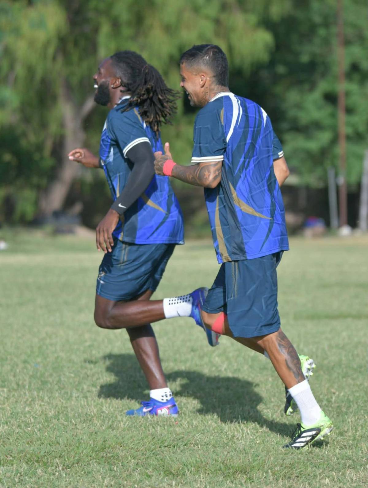 Entre alegría y motivación: así se prepara Génesis FC para enfrentar a Platense