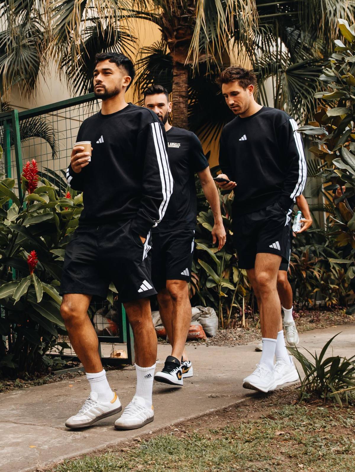 Son quedó enamorado del café de Honduras: así disfrutaron los futbolistas de LAFC en las calles de SPS previo al partido