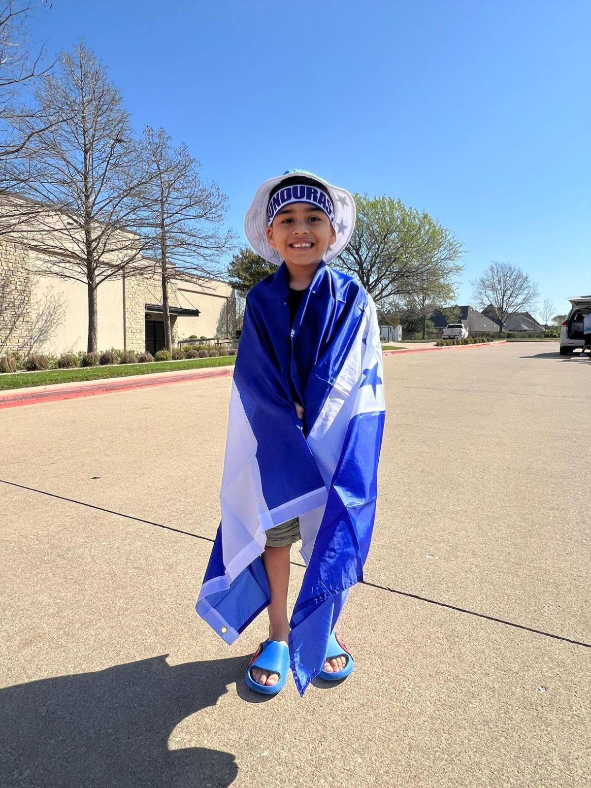 Locura total por Honduras: afición catracha se hace sentir en Frisco desde temprano previo al duelo contra Costa Rica