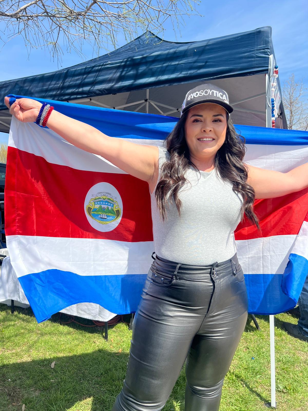 FOTOS: ¡Punta, asados y famoso incluido! Así es el ambientazo hondureño en el Toyota Stadium para el repechaje ante Costa Rica