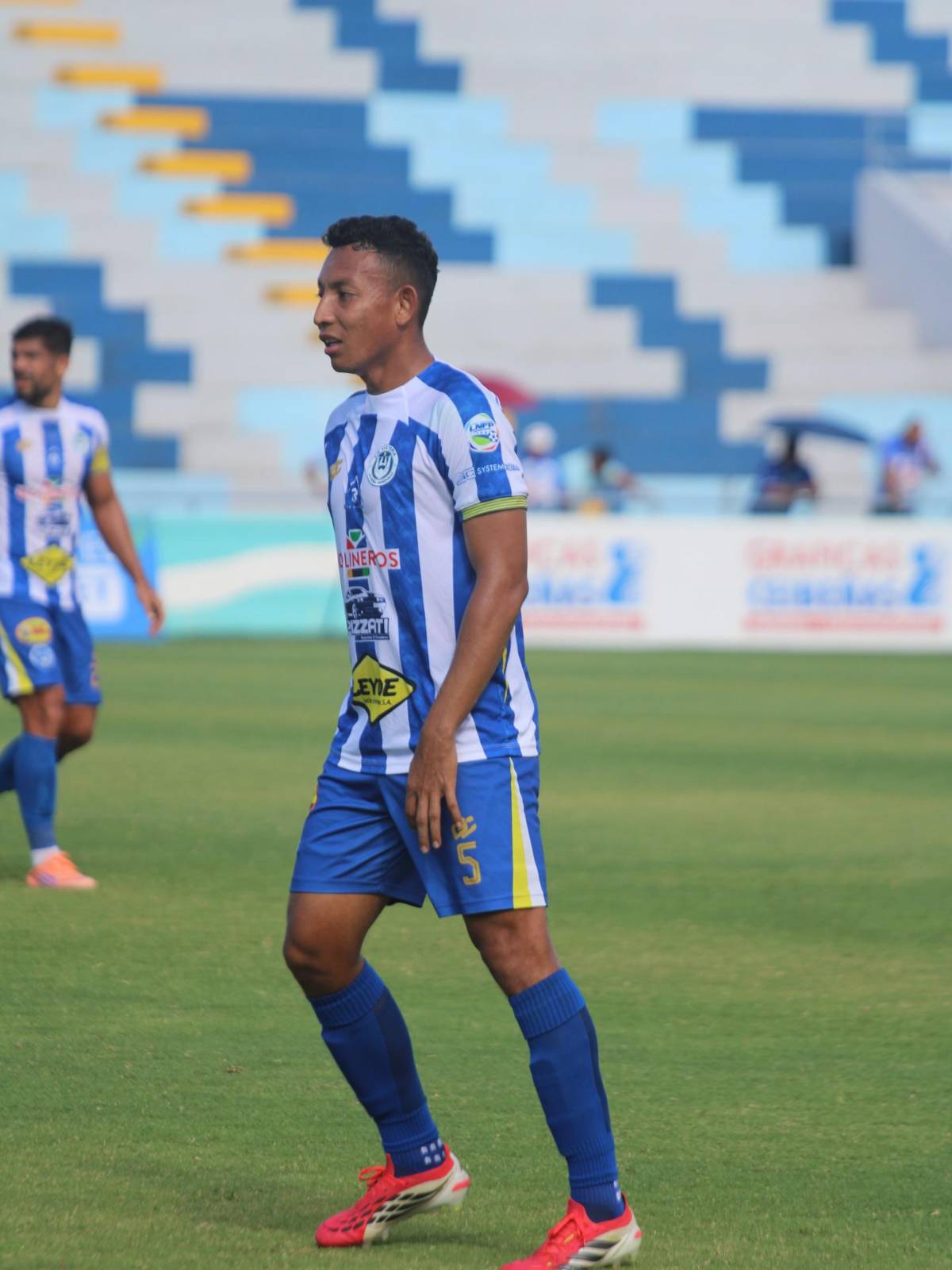Futbolistas de Victoria que deberían seguir en Liga Nacional tras descenso del club
