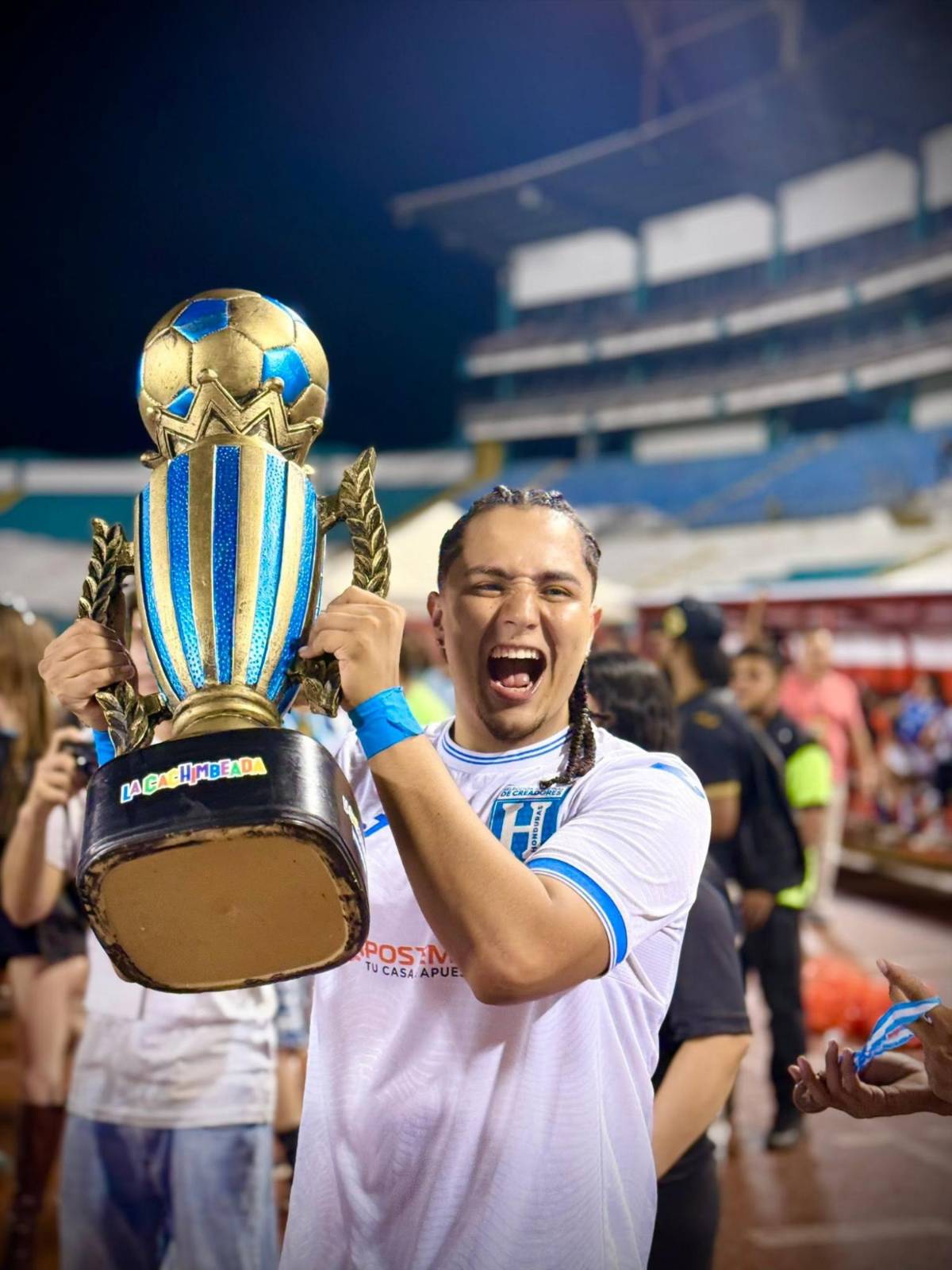 ¡El sustituto de legionario! Goleador de tiktokers jugará en primera de Honduras