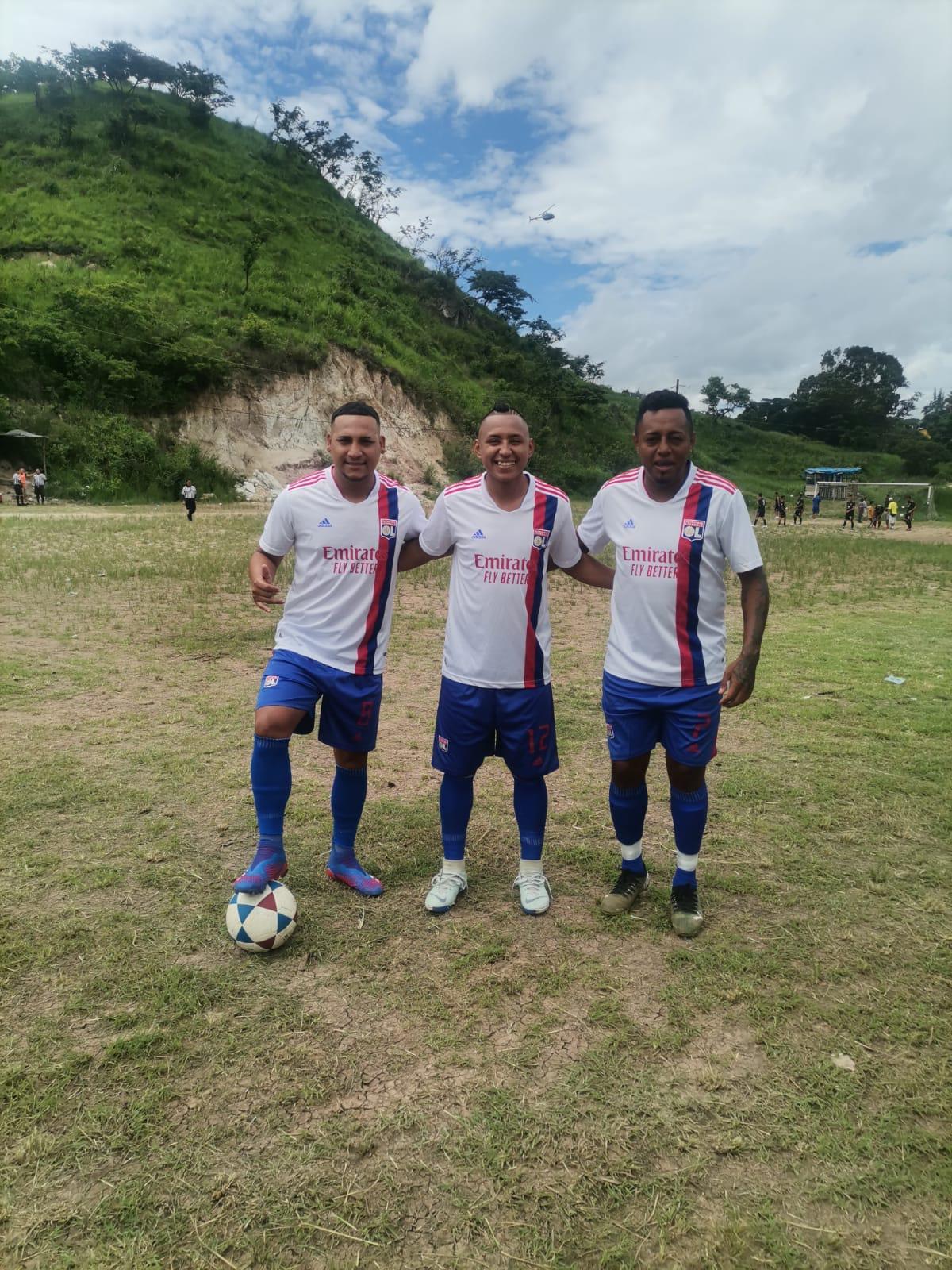 Así es la vida del “Caguama” Luis Cerna, delantero de UPN que estuvo en Estados Unidos, desea ser pastor y su bella novia