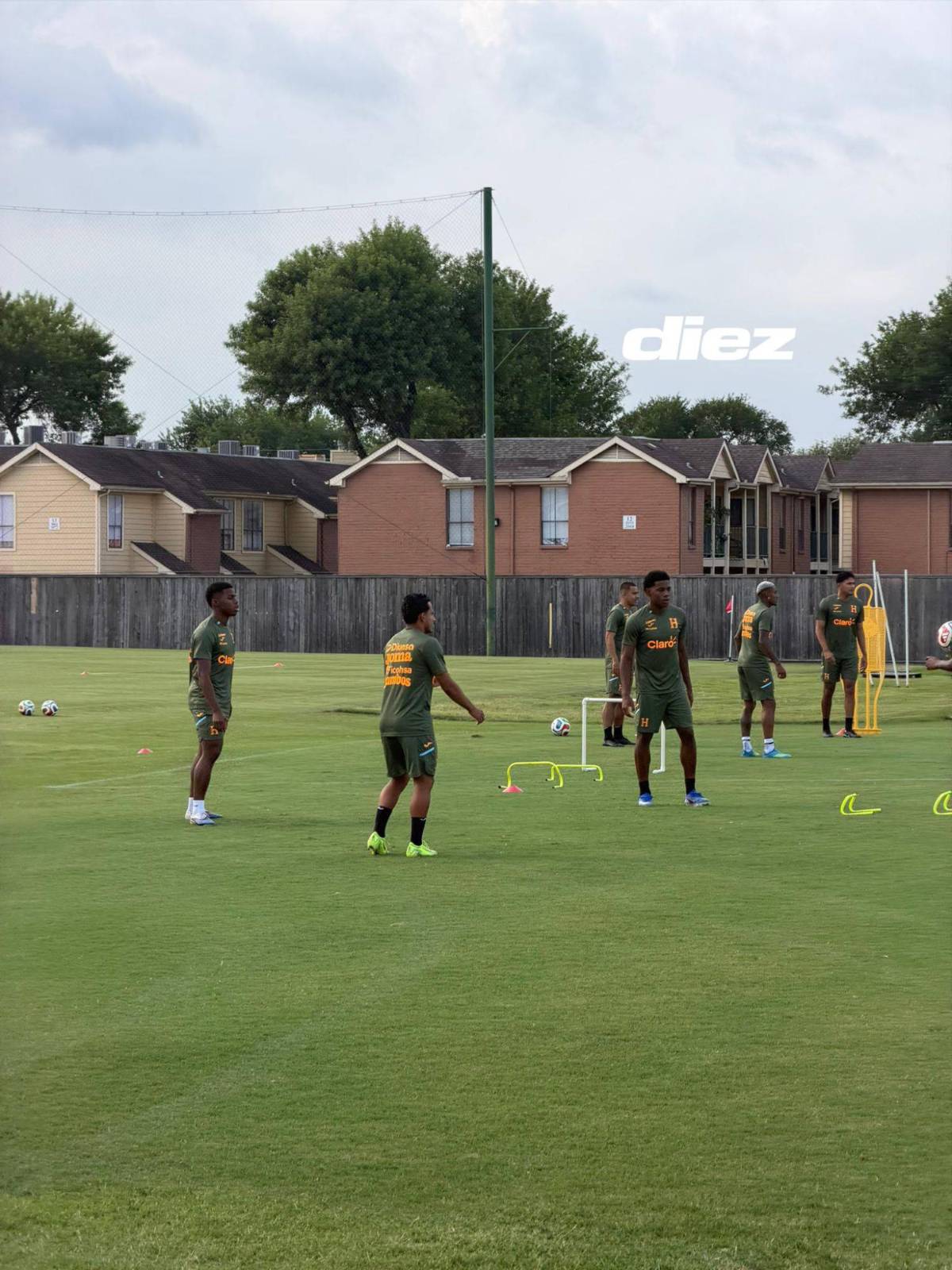 Dereck y Keyrol juntos por primera vez: Honduras entrena pensando en Argentina
