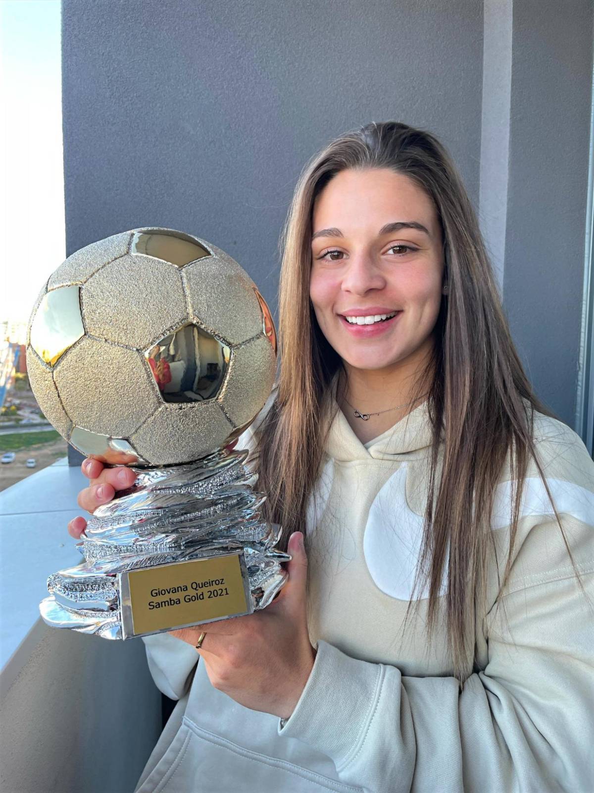 Escándalo: Gio Queiroz denuncia haber sufrido “acoso” en el Barcelona y publica una carta para contar todo