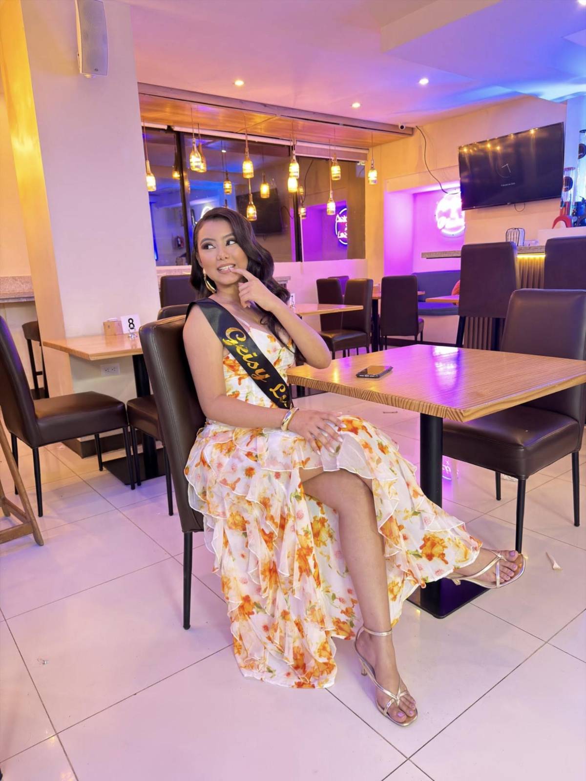 Así es Lisbeth Sorto, la hermana de Saíd Martínez que destaca por su belleza y lucha por coronarse reina en Tocoa