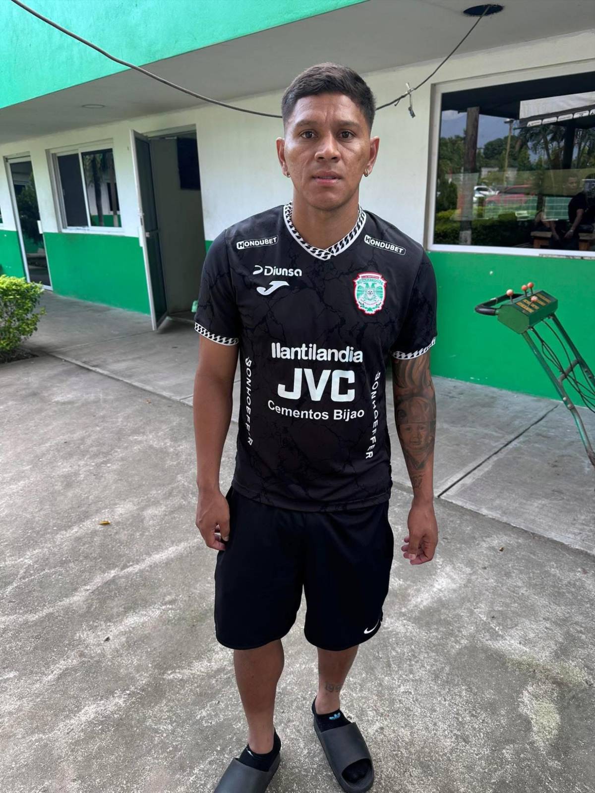 Fichajes: Olimpia se reforzó, Auzmendi impactó, Choco es noticia ¿Y Farioli?