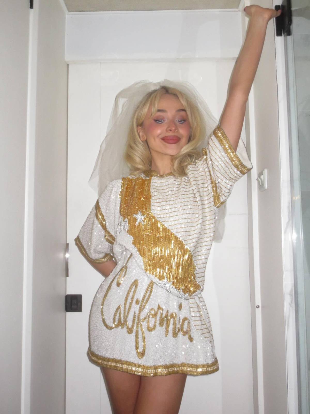Mundial 2026: El sorpresivo noviazgo que tendría Sabrina Carpenter y futbolista