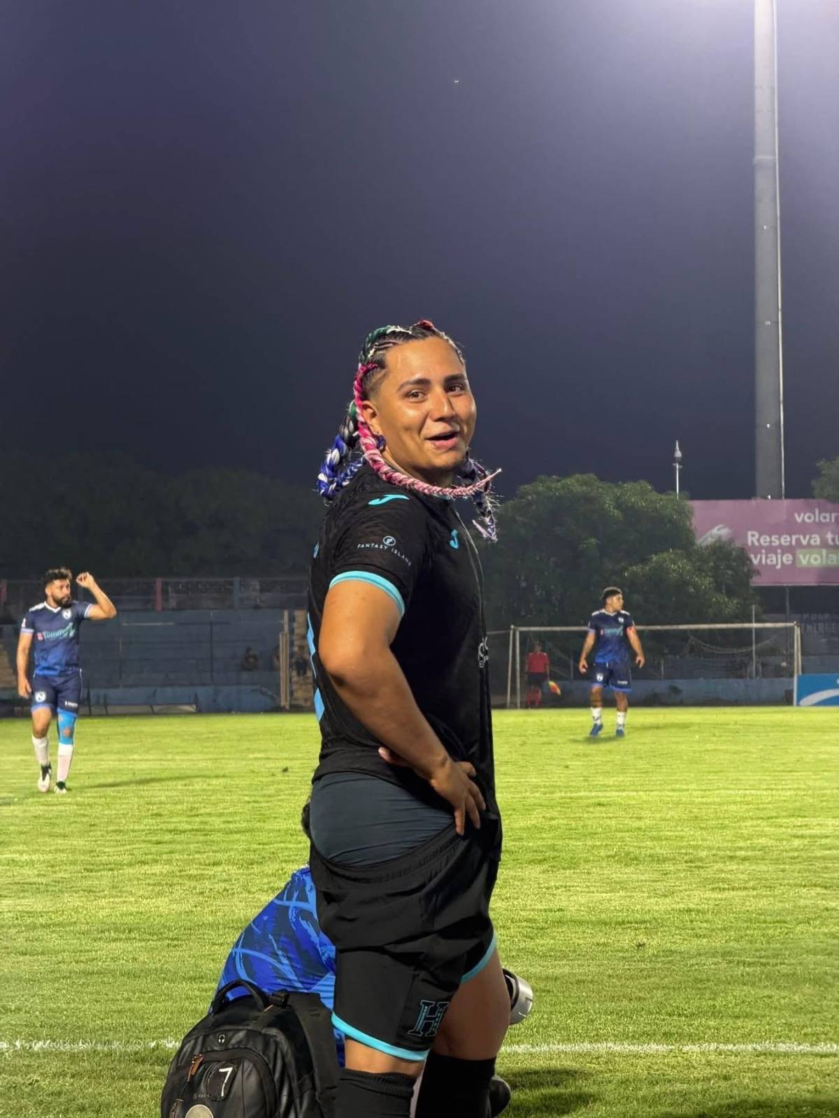 ¡El sustituto de legionario! Goleador de tiktokers jugará en primera de Honduras