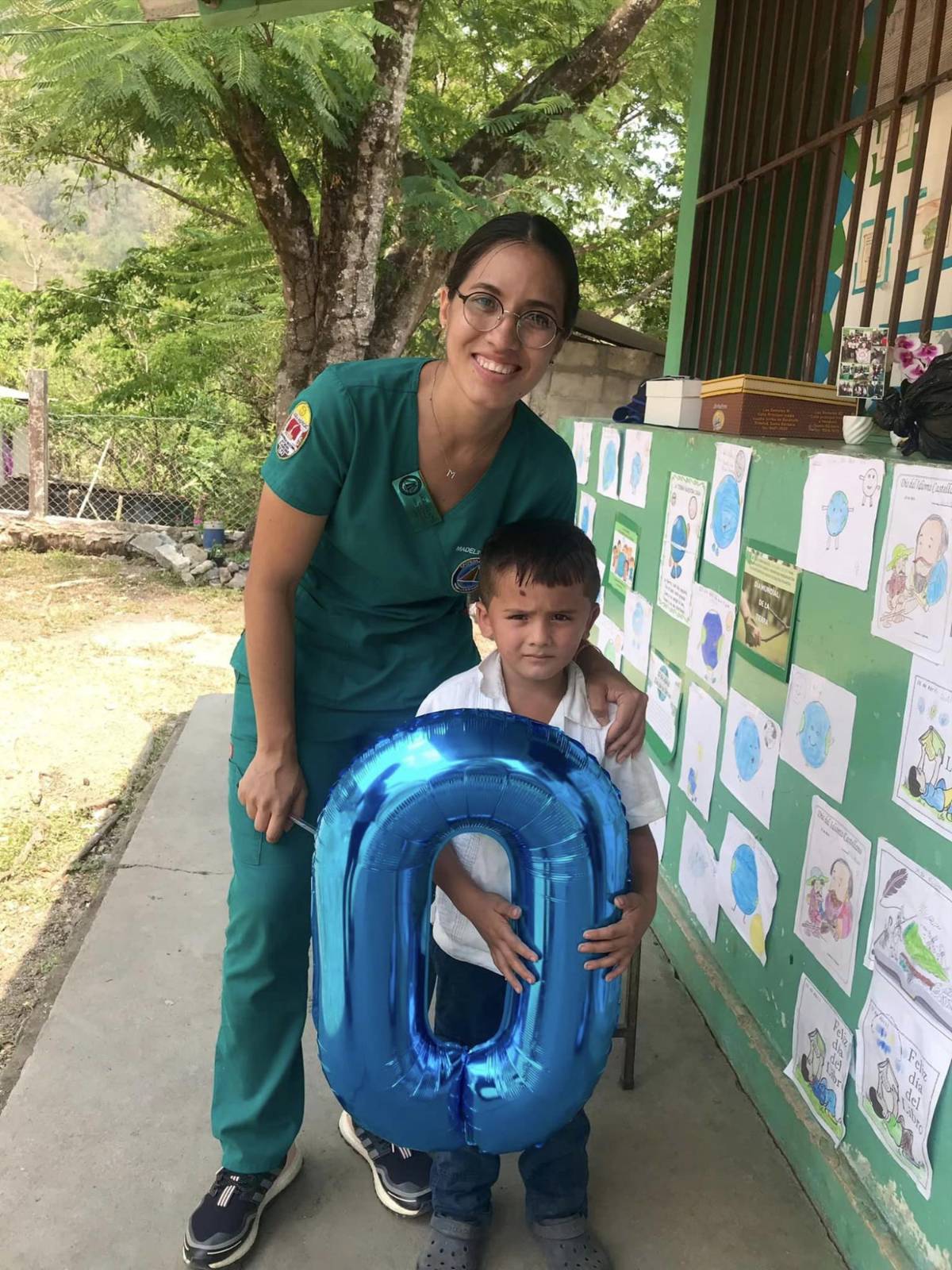 ¿Quién es? Futbolista hondureña se graduó de la UNAH y al día siguiente jugó con la Selección en otro país