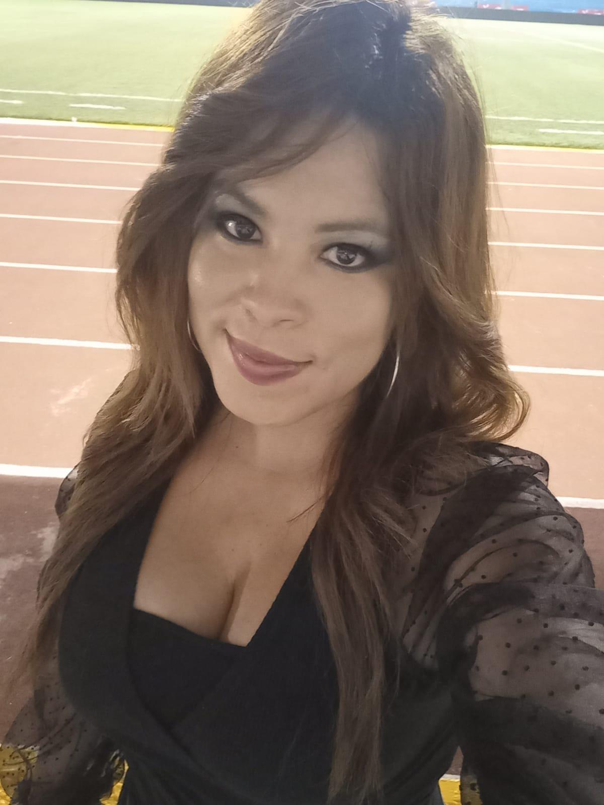 Fotos: ella es Melissa Andino, la guapa periodista que puso en su lugar al polémico Orlando Ponce Morazán