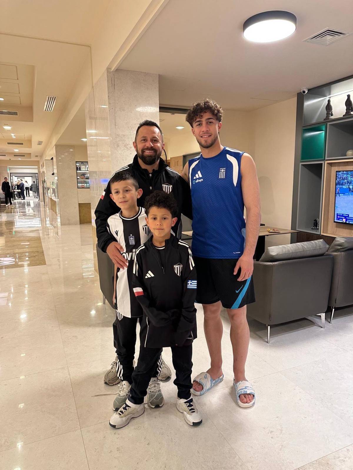 Se retiró en silencio, representa a club europeo y casi ficha por histórico de Italia: Así es la vida de Alfredo Mejía