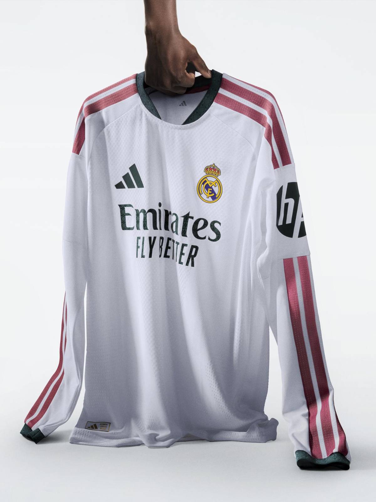 Real Madrid presentó su nueva piel: los detalles de la camiseta y cuánto cuesta