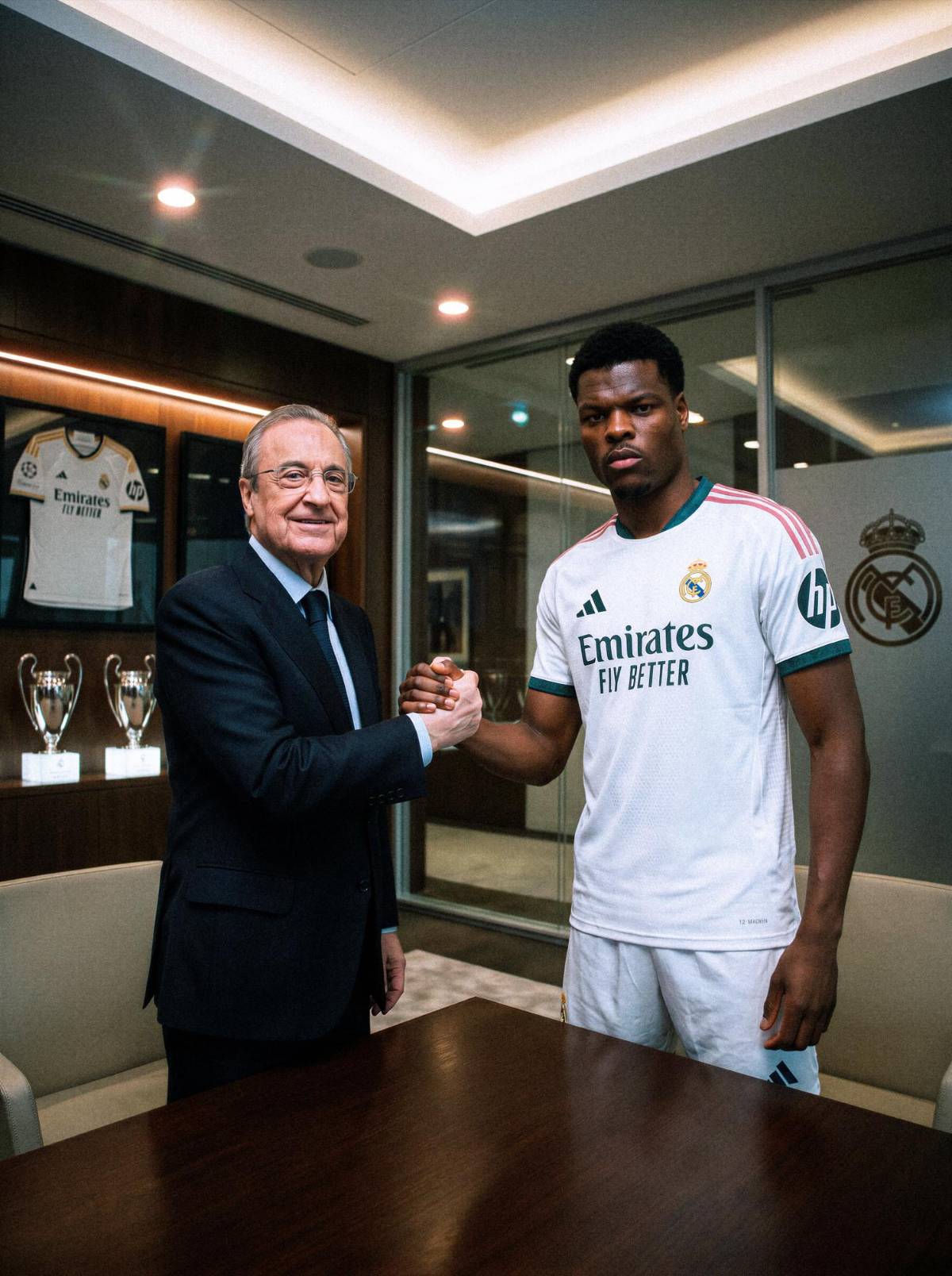 Con los fichajes y un valor de 827M: así será el 11 del Real Madrid con Mourinho
