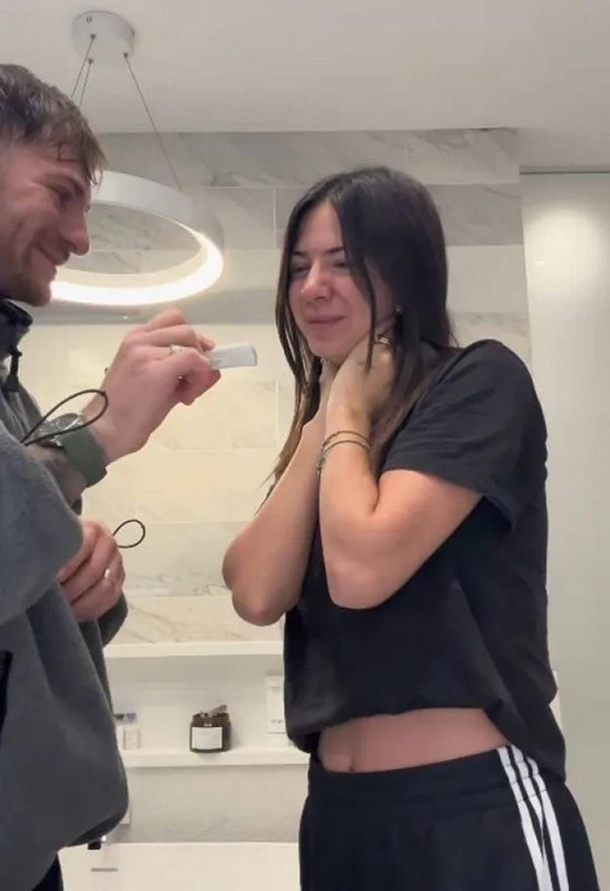 Embarazó a la mejor amiga de su ex novia y así reaccionó: el polémico triángulo amoroso de compañero de Messi