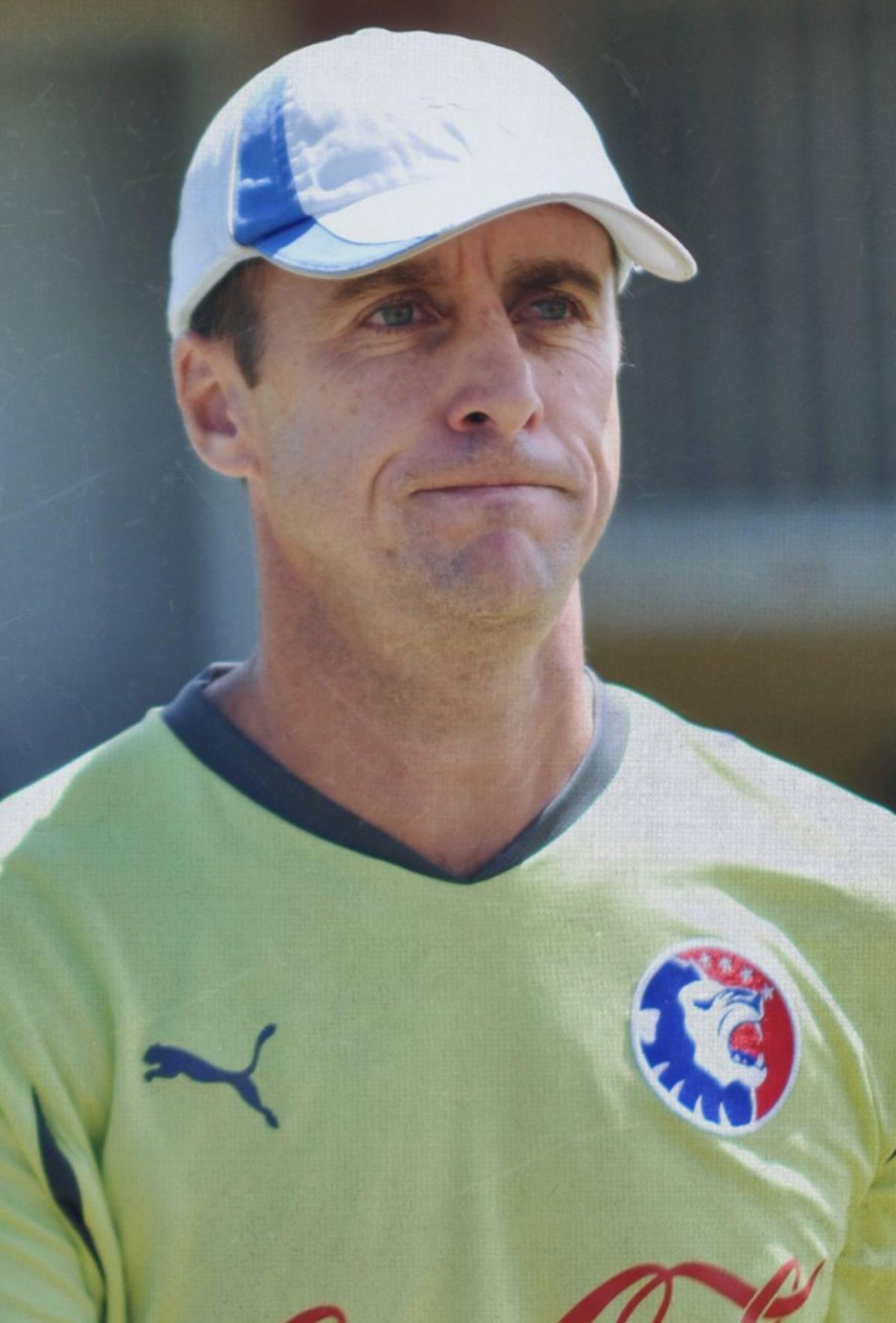 El verdadero motivo por el que Danilo Tosello reapareció con la camisa de Olimpia y así es su nueva vida a los 56 años