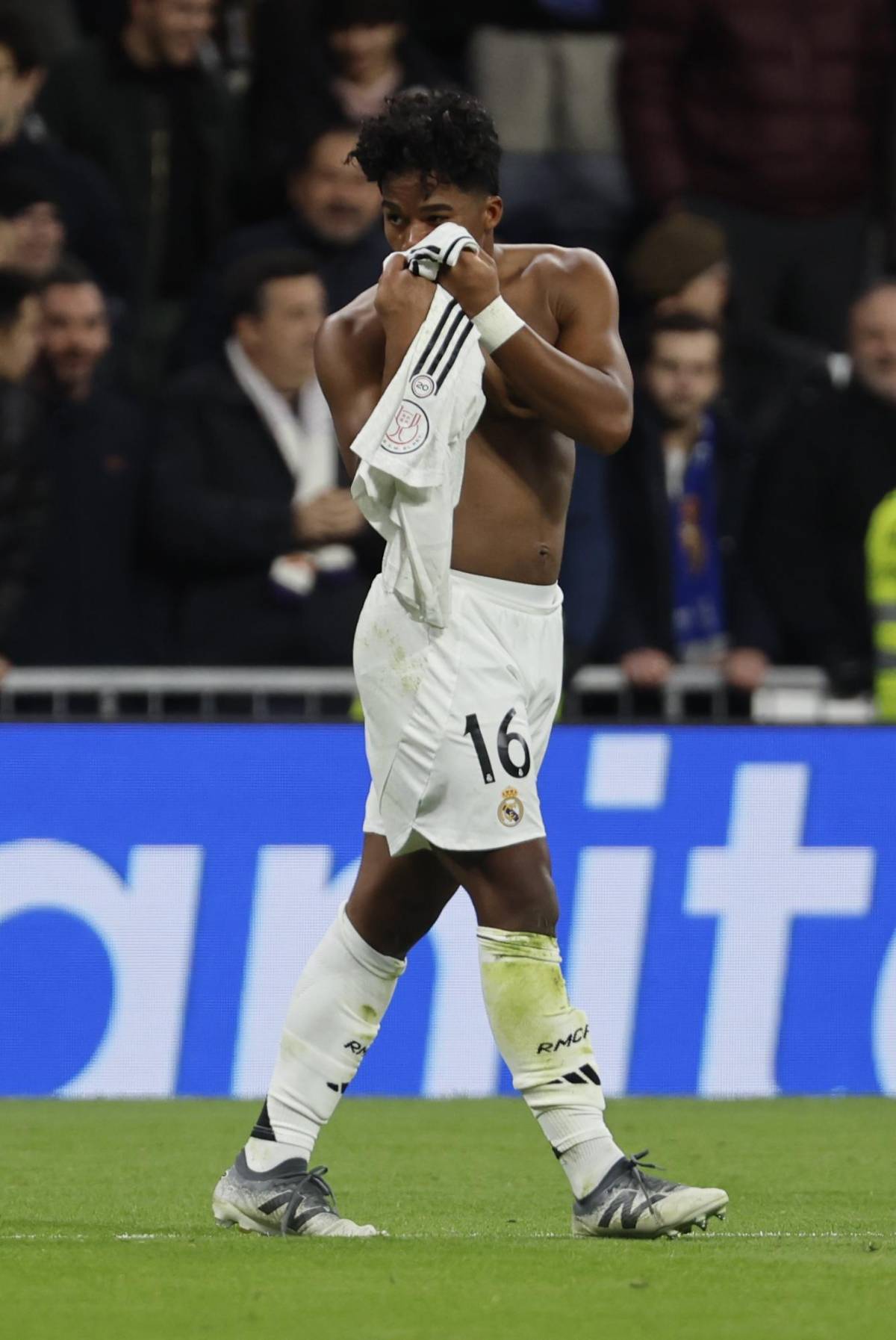 La noche de Endrick, jugador del Real Madrid fue abucheado y el polémico penal no pitado a Celta de Vigo en Copa del Rey