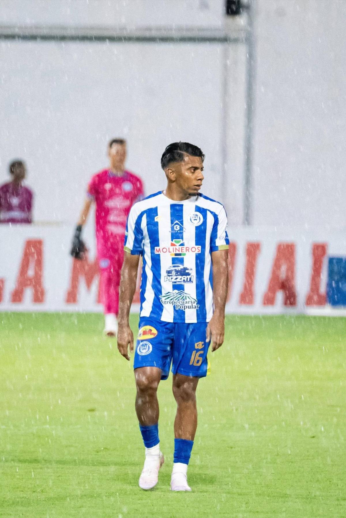 FICHAJES: Alenis Vargas a Liga Top de Europa; Marathón busca sustituto del Chelito