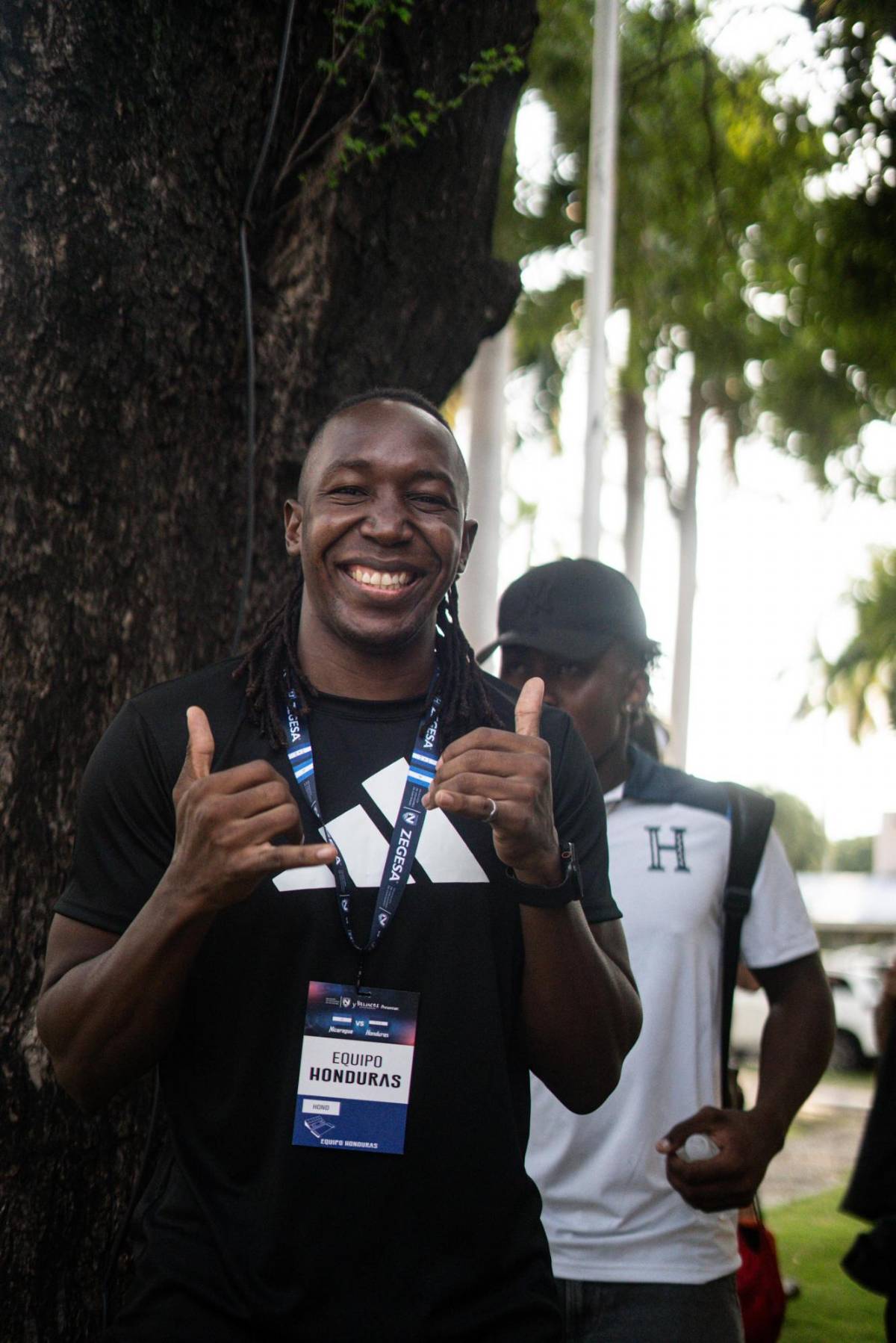 La pelea de Supremo, Joao deslumbra con baile sexy y el flow de tiktoker previo al Honduras-Nicaragua en Managua