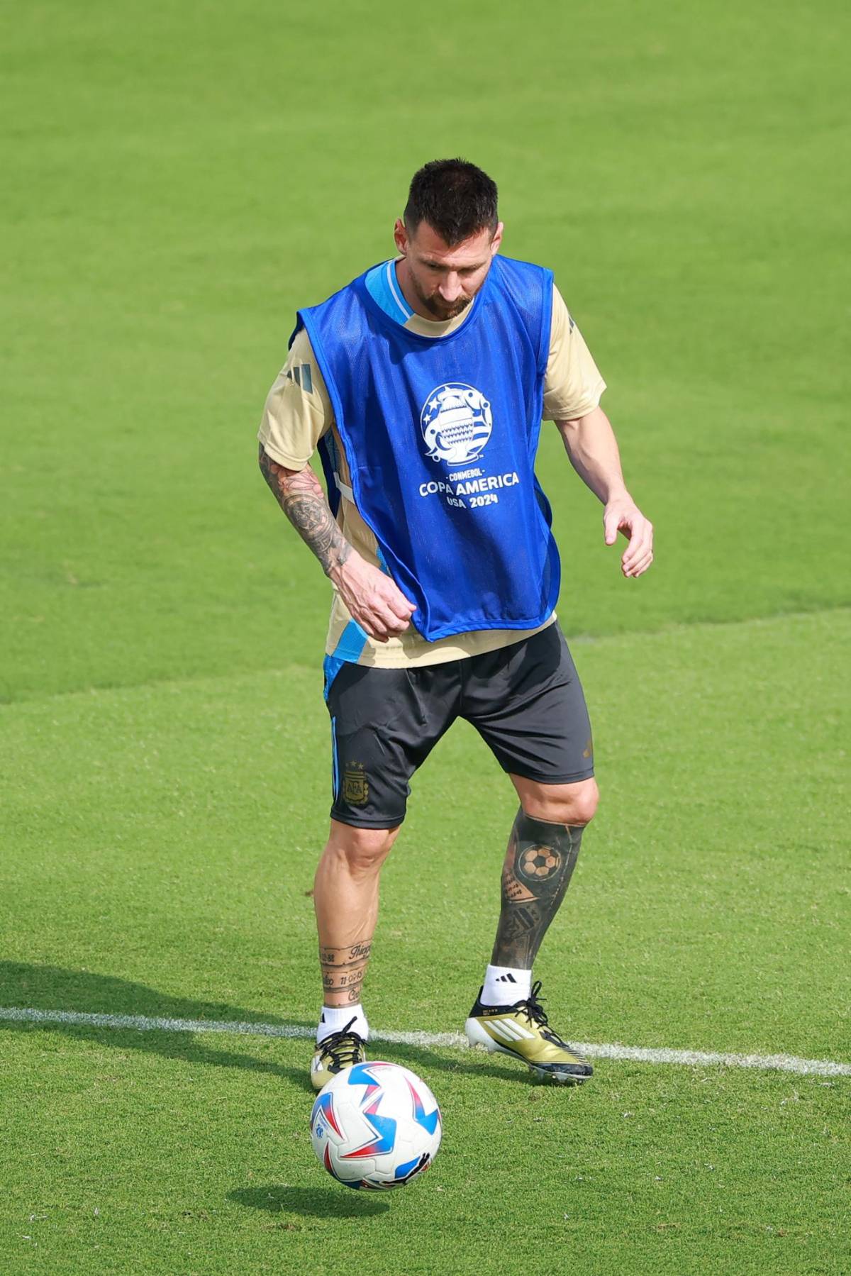 Messi afinó puntería y estrenó sus nuevos botines para la Copa América: Va con todo por Canadá en el debut