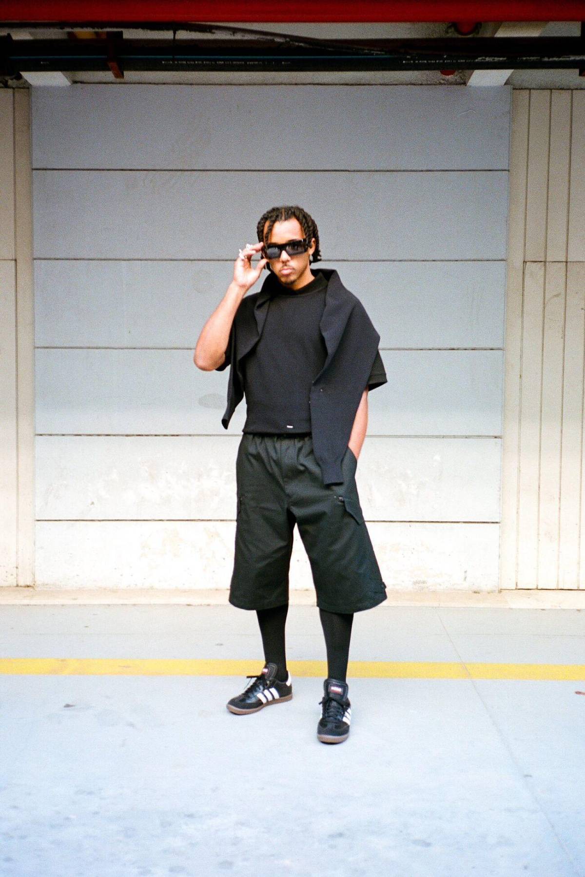 Koundé llegó con una falda a la concentración de Francia: “Me encanta buscarme a mí mismo”