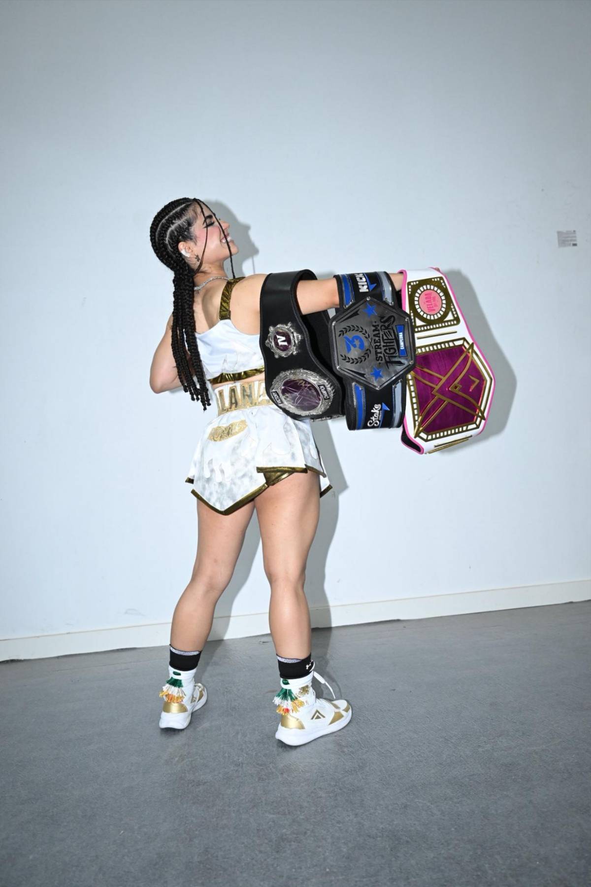 Faitelson destrozó a Alana Flores y recibe dura respuesta de exfutbolista: Me vienen con la historia de una chica fresa...