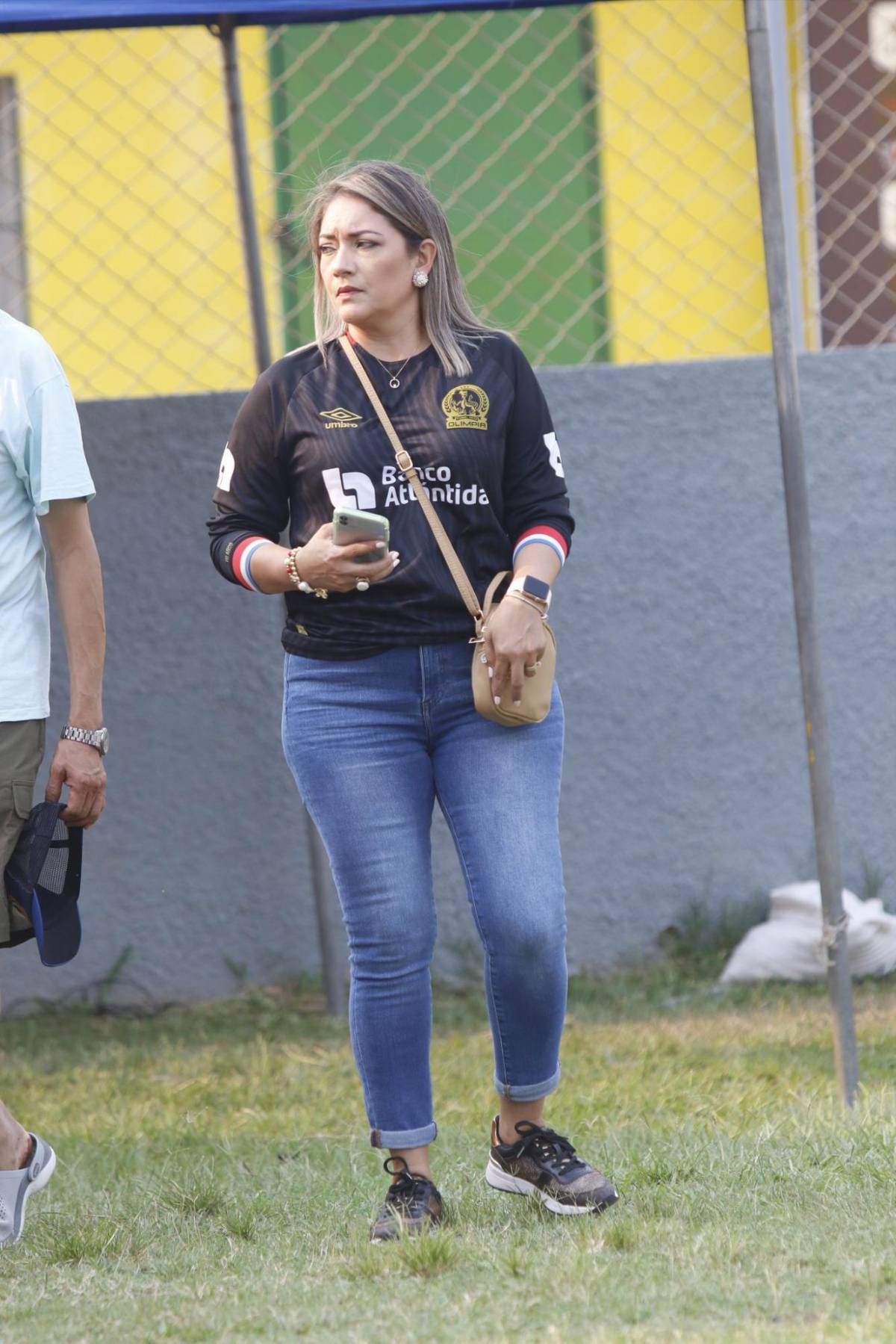 El boxeo de Tyson y Will Barahona, los siete goles del ‘Matador’ Velásquez y ¿quiénes son las bellezas que enamoraron en juego de leyendas de Olimpia?