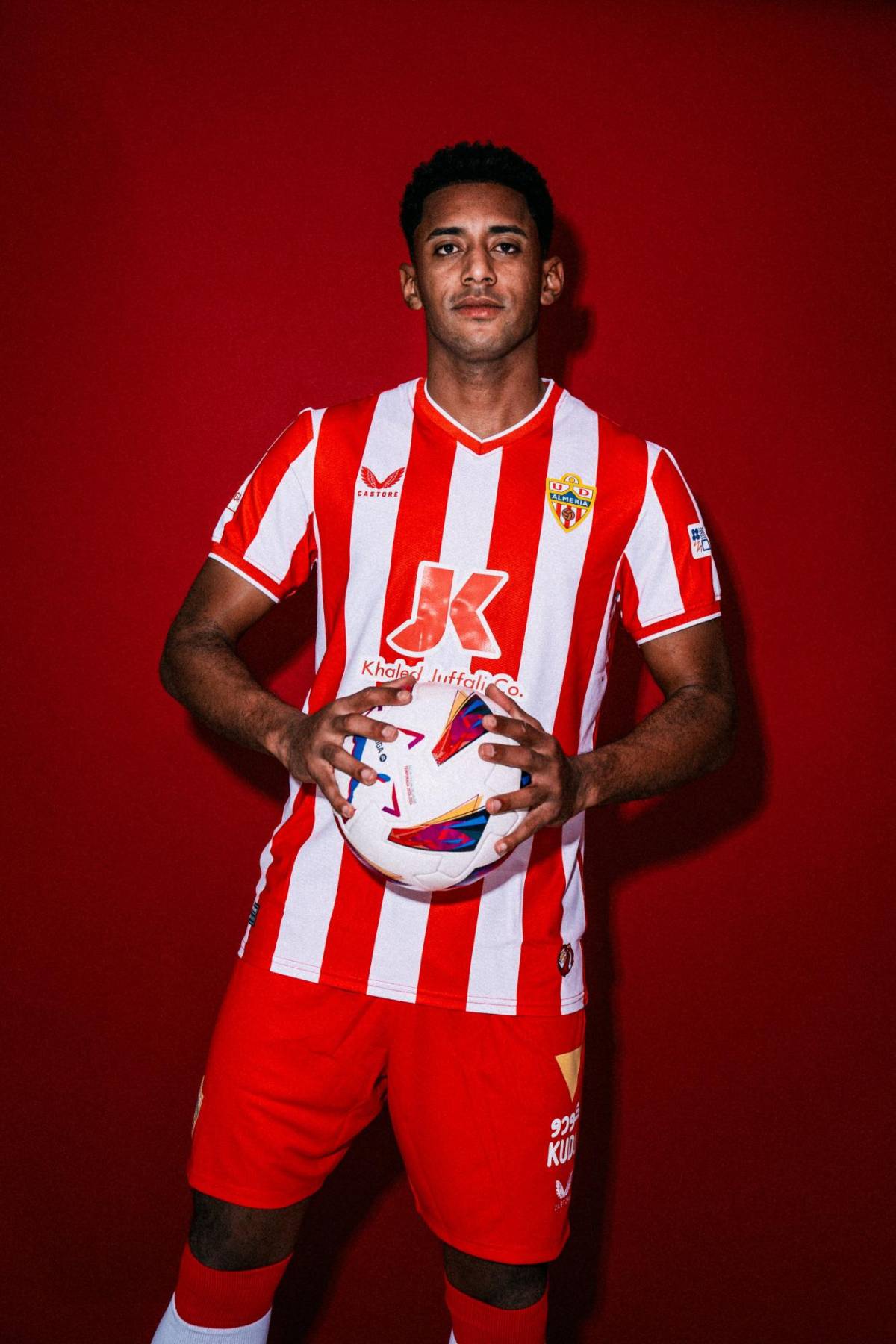 Choco Lozano ficha por el Almería y agranda su legado en el fútbol de España: ¿con cuántos equipos ha jugado?