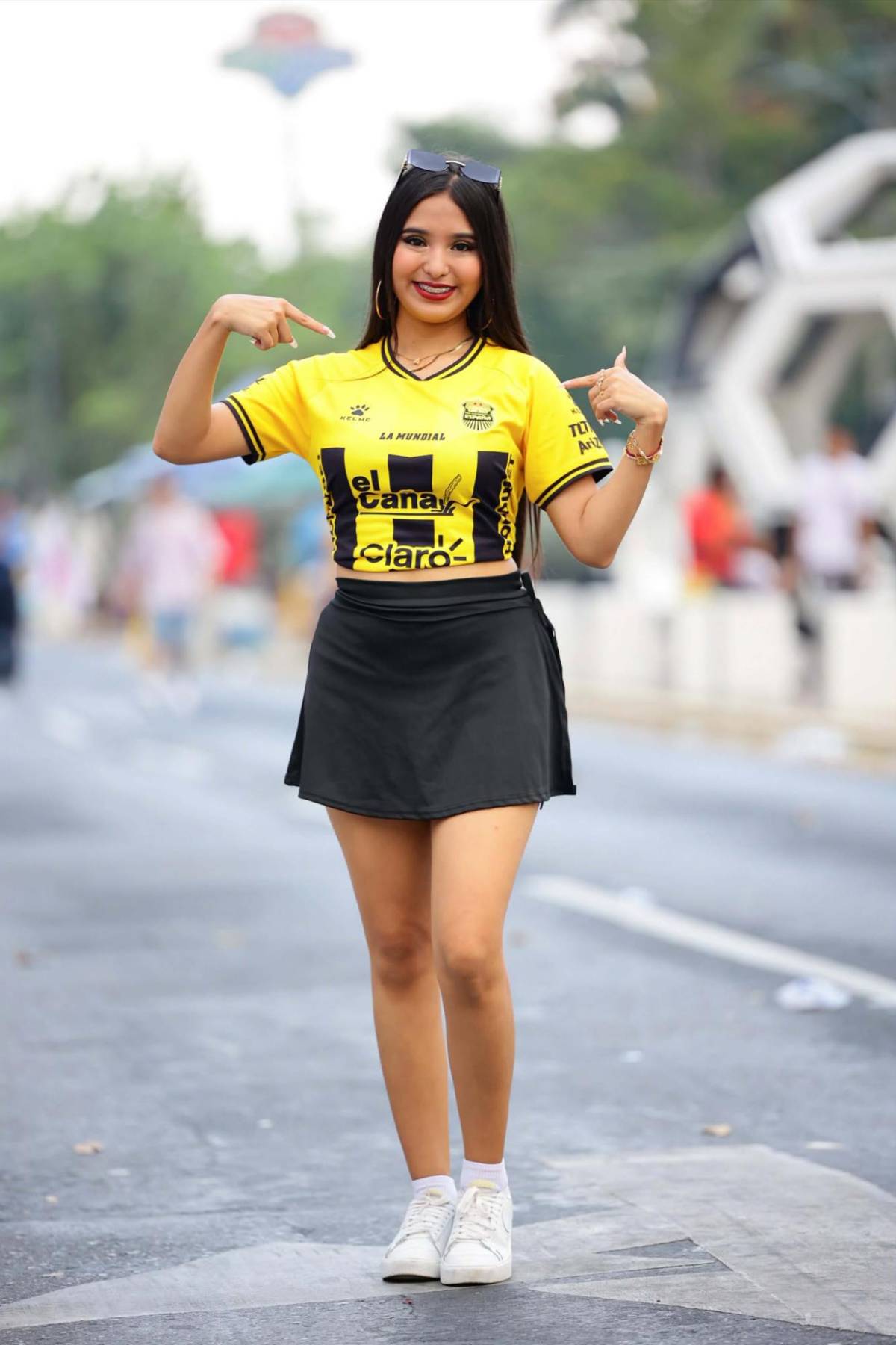 El clásico más lindo de Honduras: las bellas chicas que se engalanaron el Real España-Olimpia ¿Quién es la modelo?