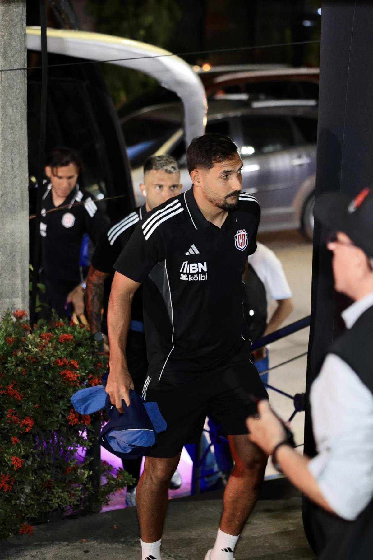 ¿Y Celso Borges? Keylor Navas, el más solicitado y Piojo aceptó selfie, bromas con periodista, así fue la llegada de Costa Rica a Honduras