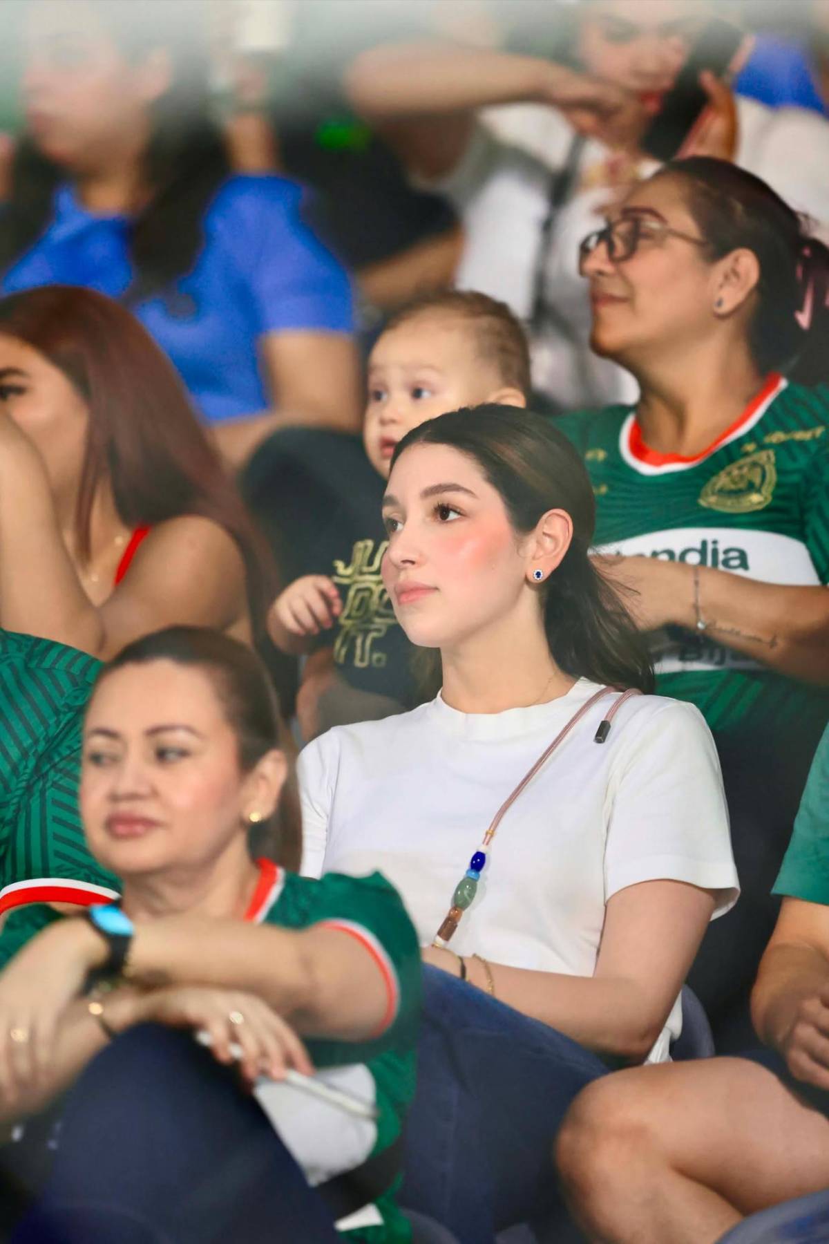 ¿Quién es la argentina? La final entre Marathón y Motagua se llenó de bellezas
