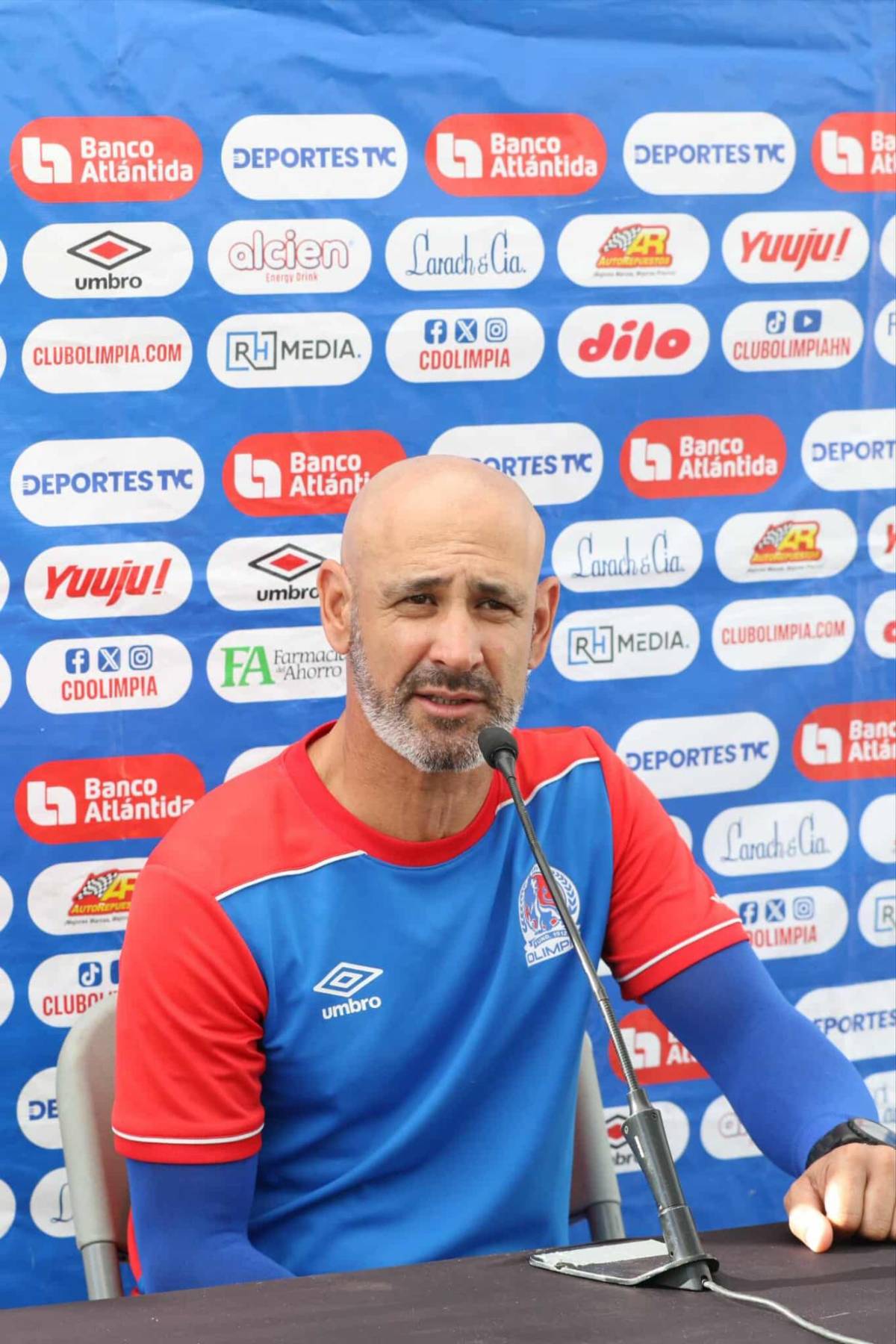 Olimpia sufrirá una baja, busca nuevo fichaje y Espinel le da la bienvenida; así fue el entreno del león previo al clásico con Motagua