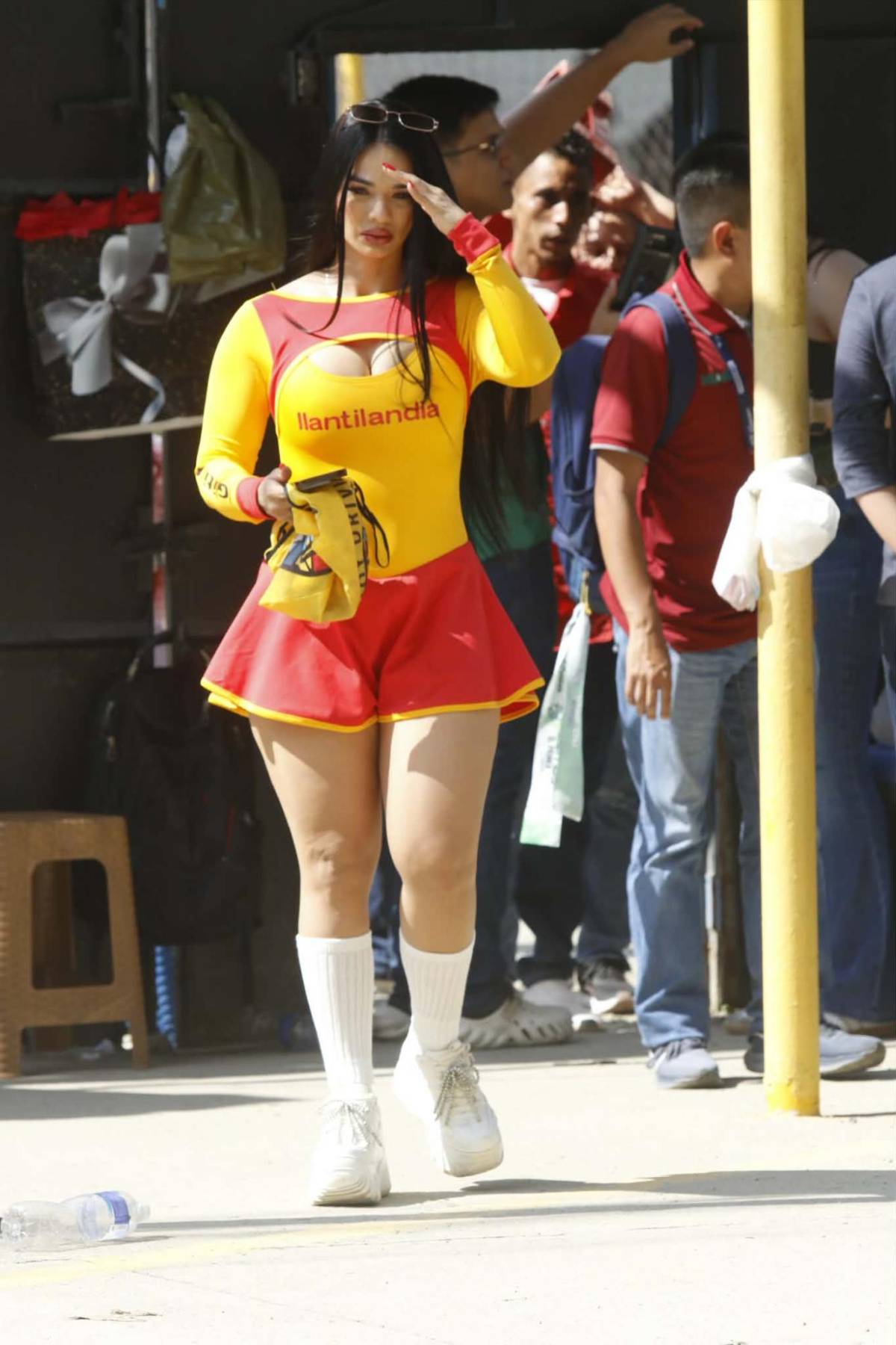 ¿Quién es? Identifican a hermosa aficionada de Marathón y visita especial para la gran final ante Olimpia