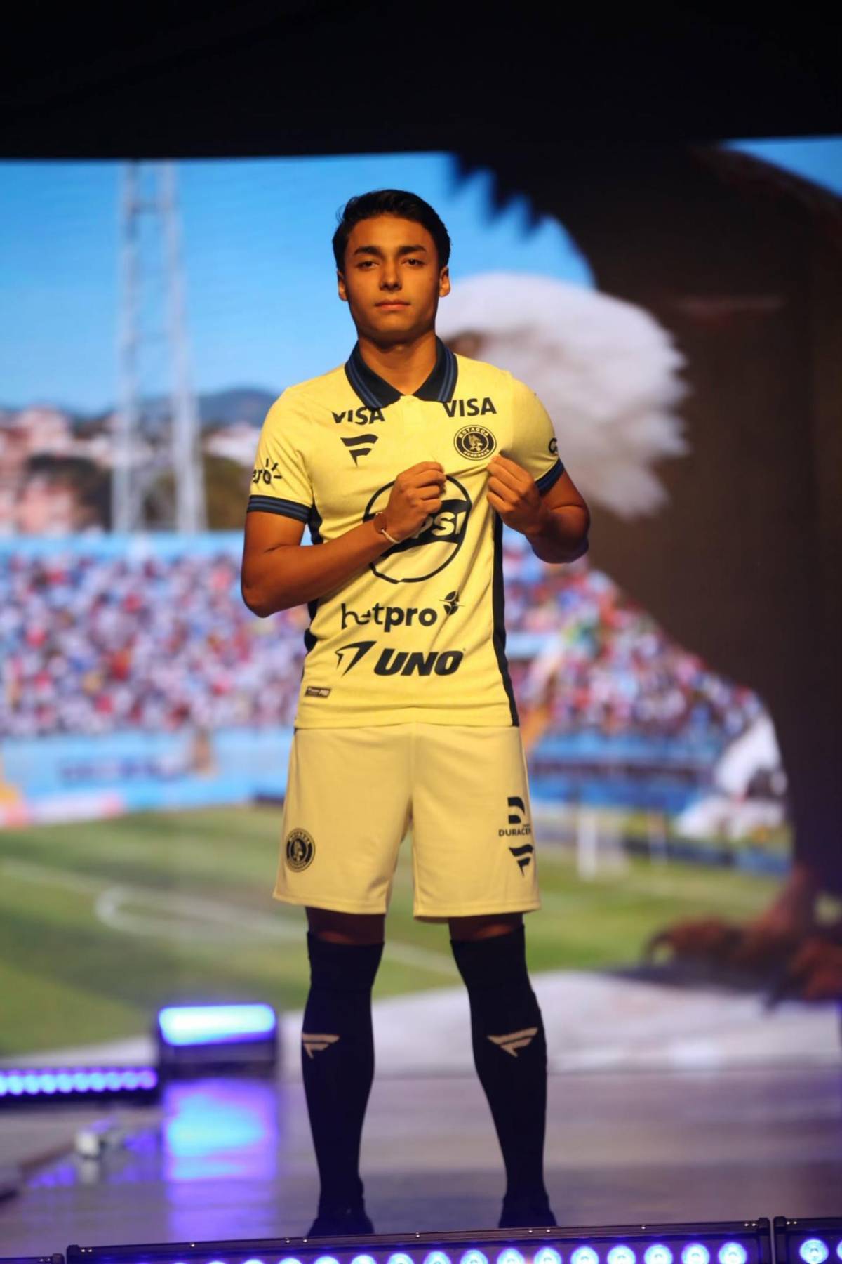 ¡Nueva era azul! Motagua presenta su indumentaria para el Apertura y Concacaf