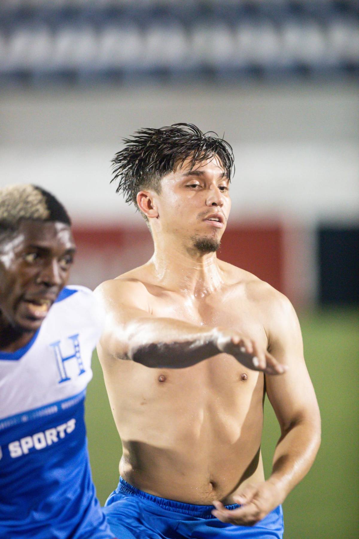 Primi Maradiaga dirigiendo a la 'H' tiktokera, el look de Brayan La Playa y nuevo portero ante Nicaragua